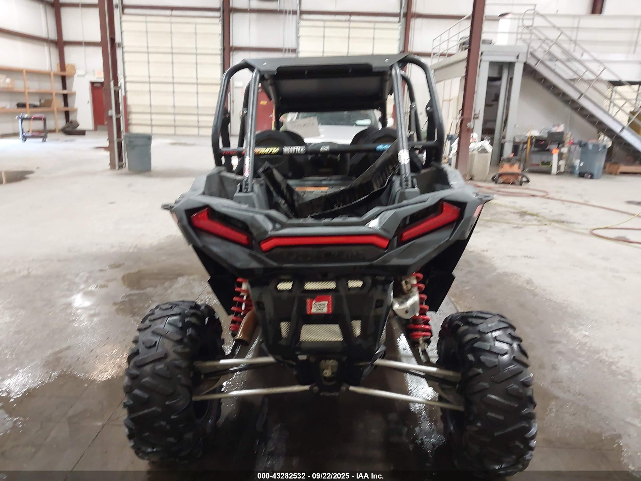 POLARIS RZR image 6