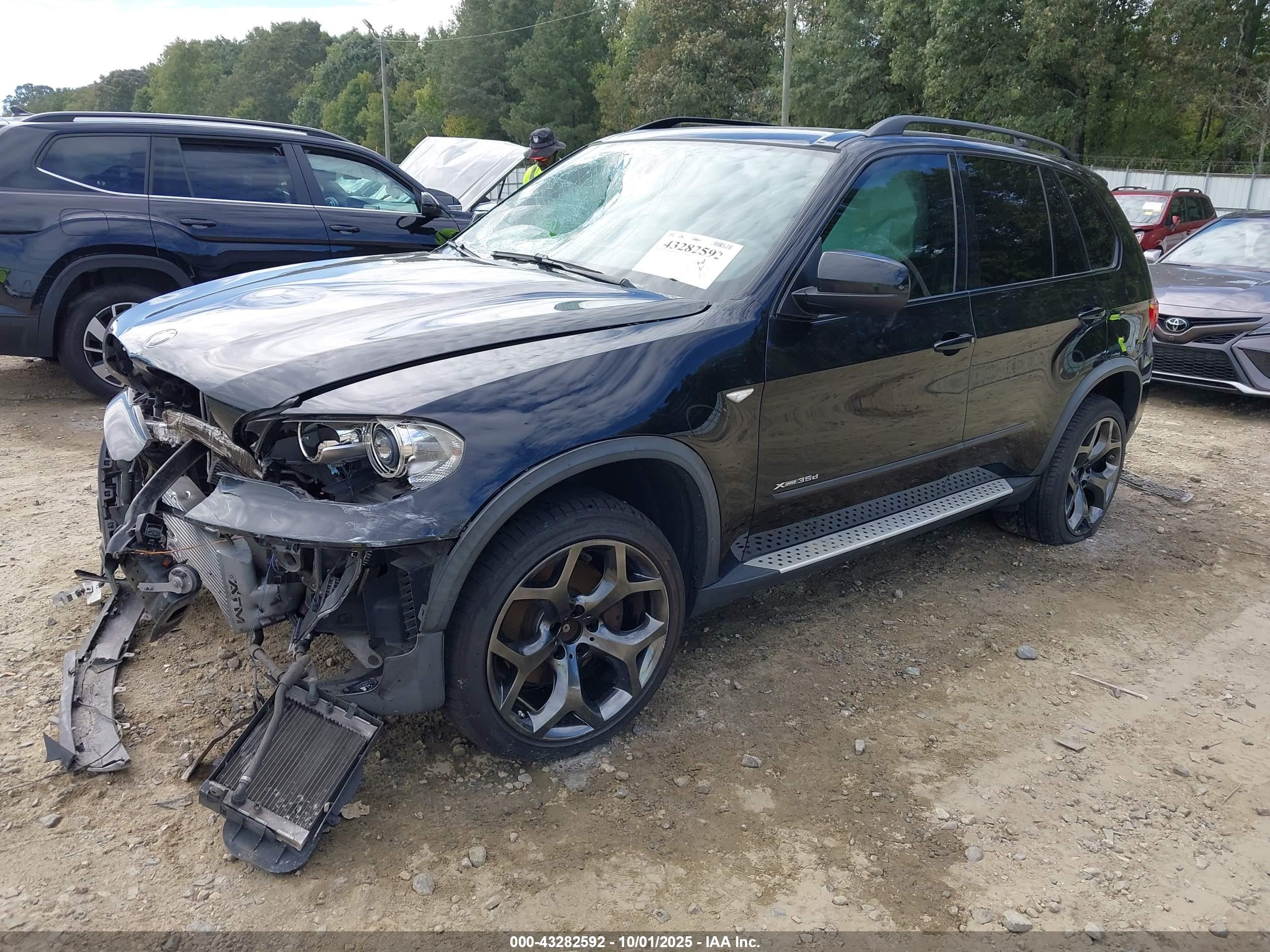 BMW X5 image 2