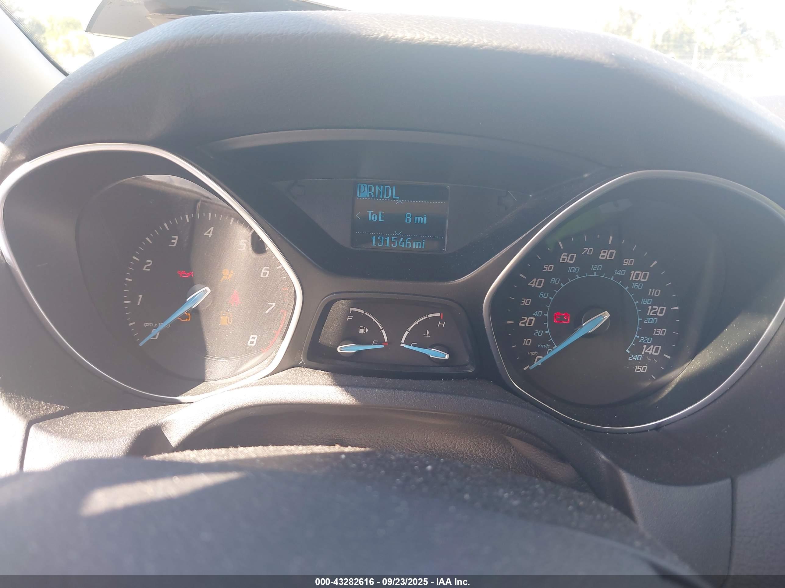 FORD FOCUS image 7