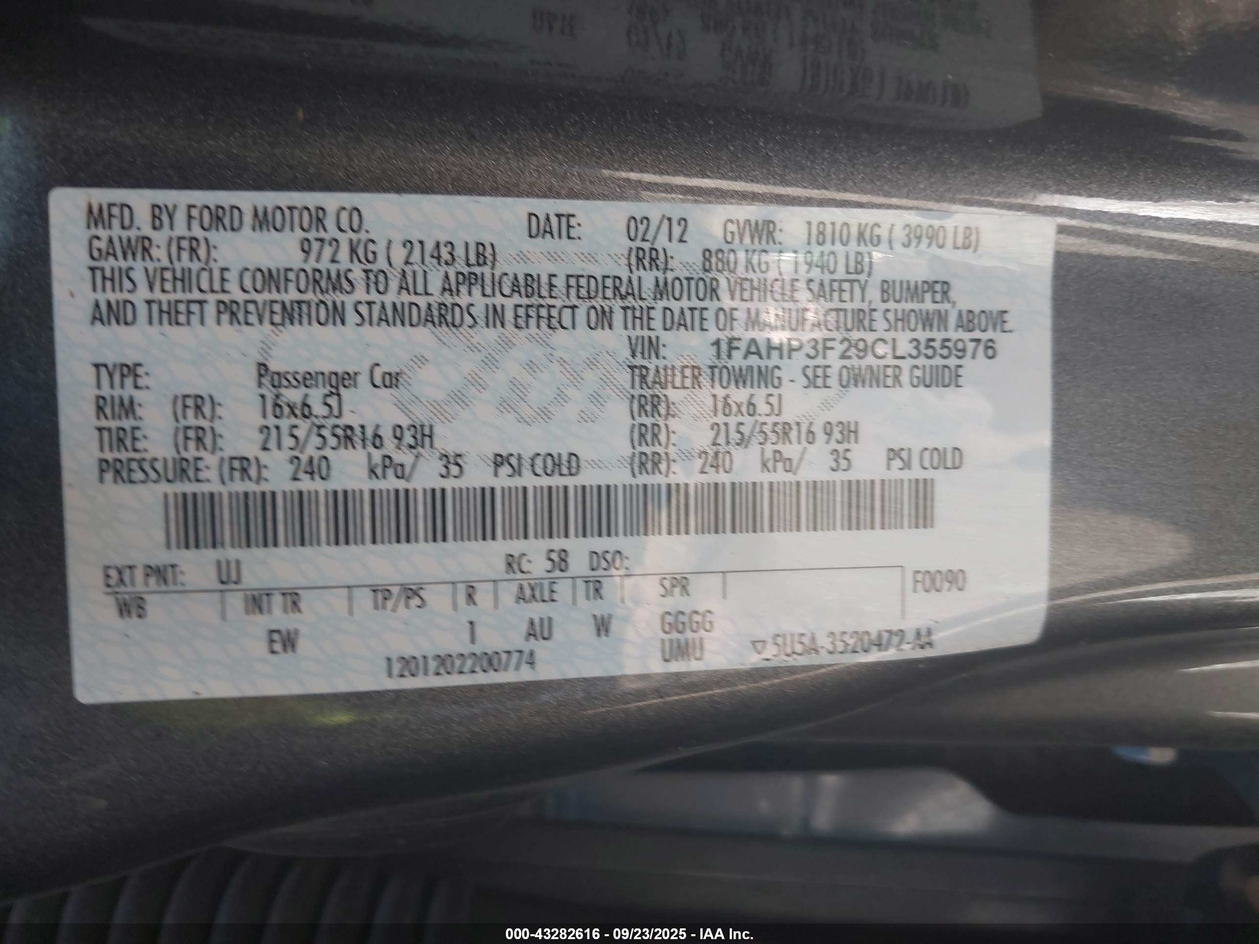 FORD FOCUS image 9