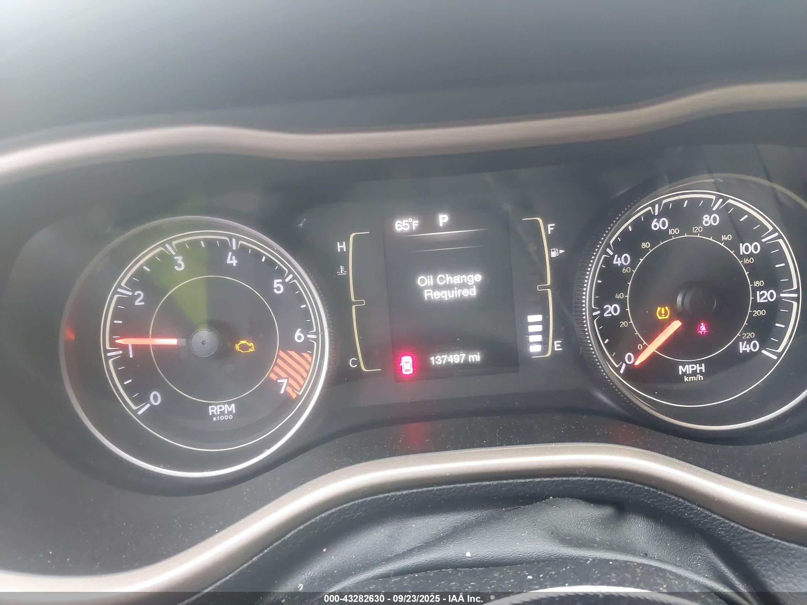 JEEP CHEROKEE image 7