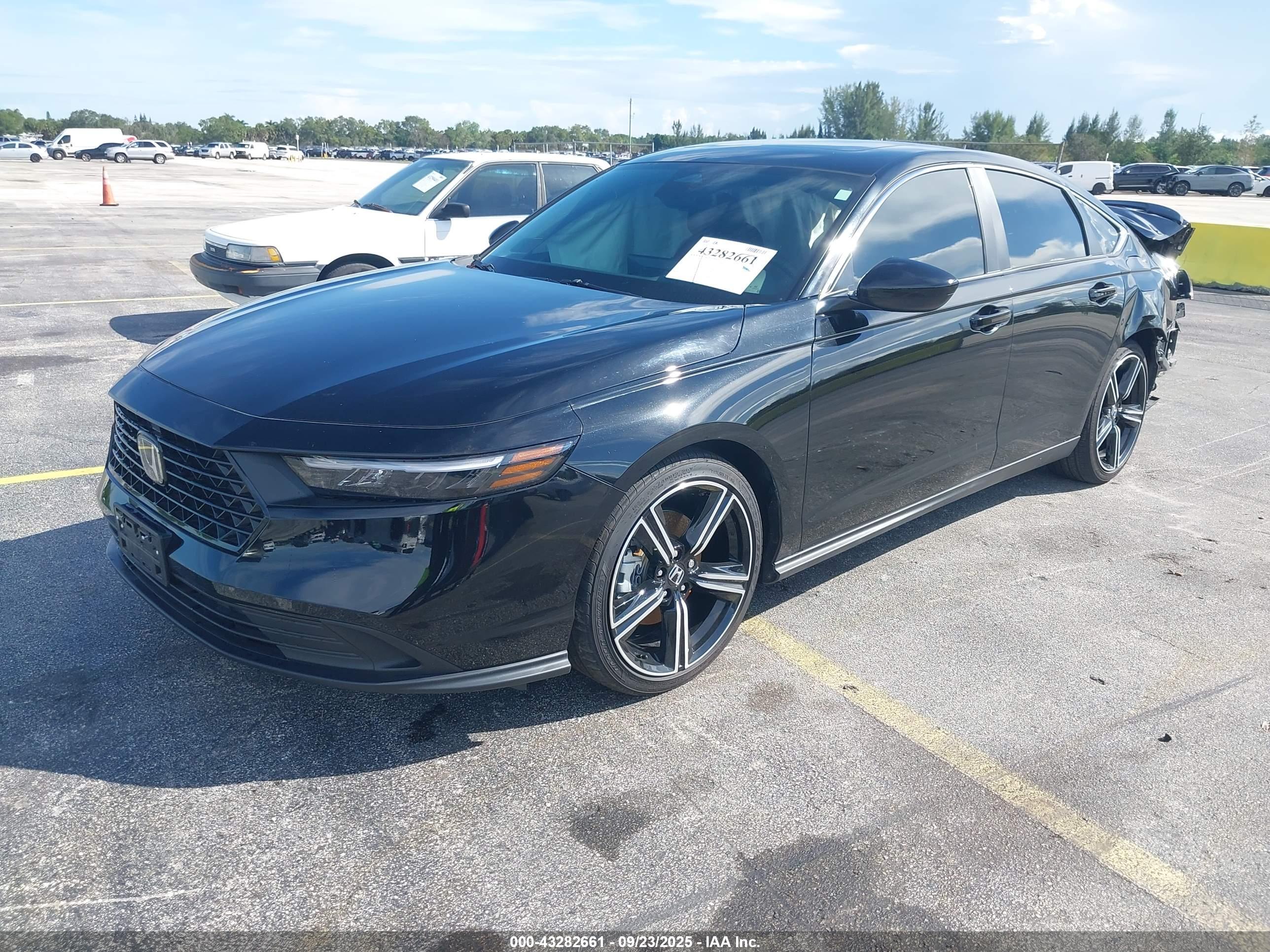 HONDA ACCORD image 2