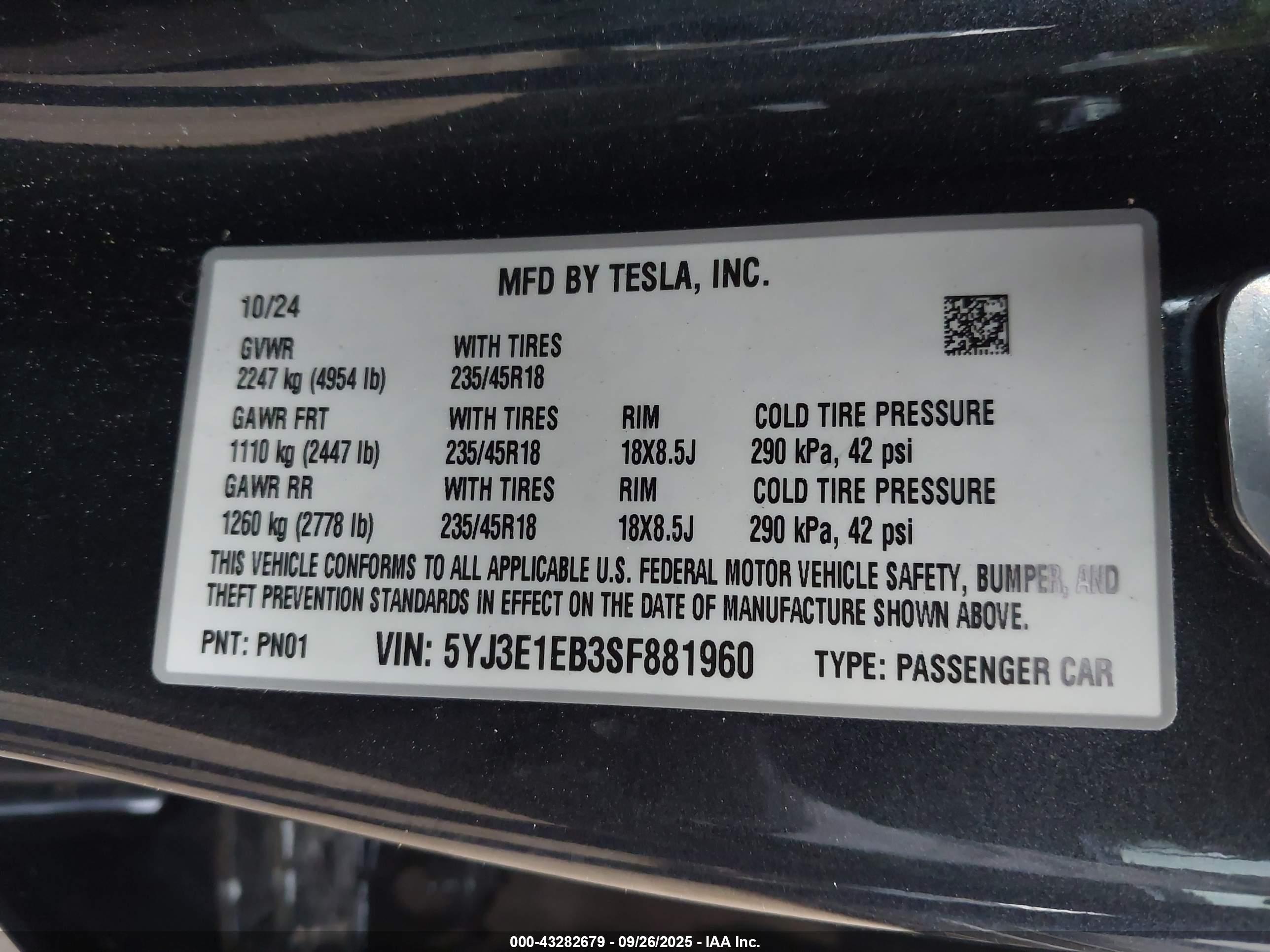 TESLA MODEL image 9