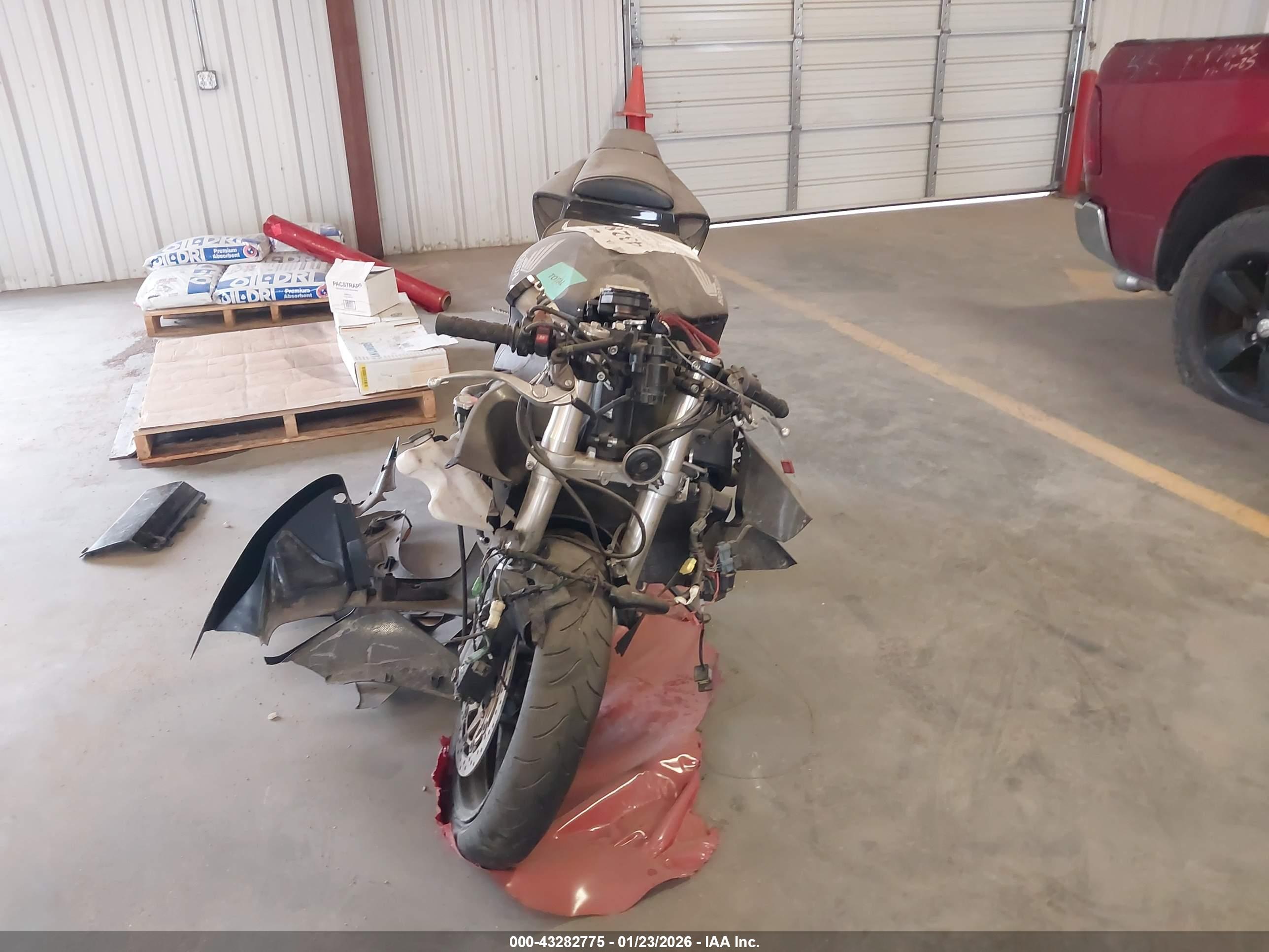 HONDA CBR1000 image 5
