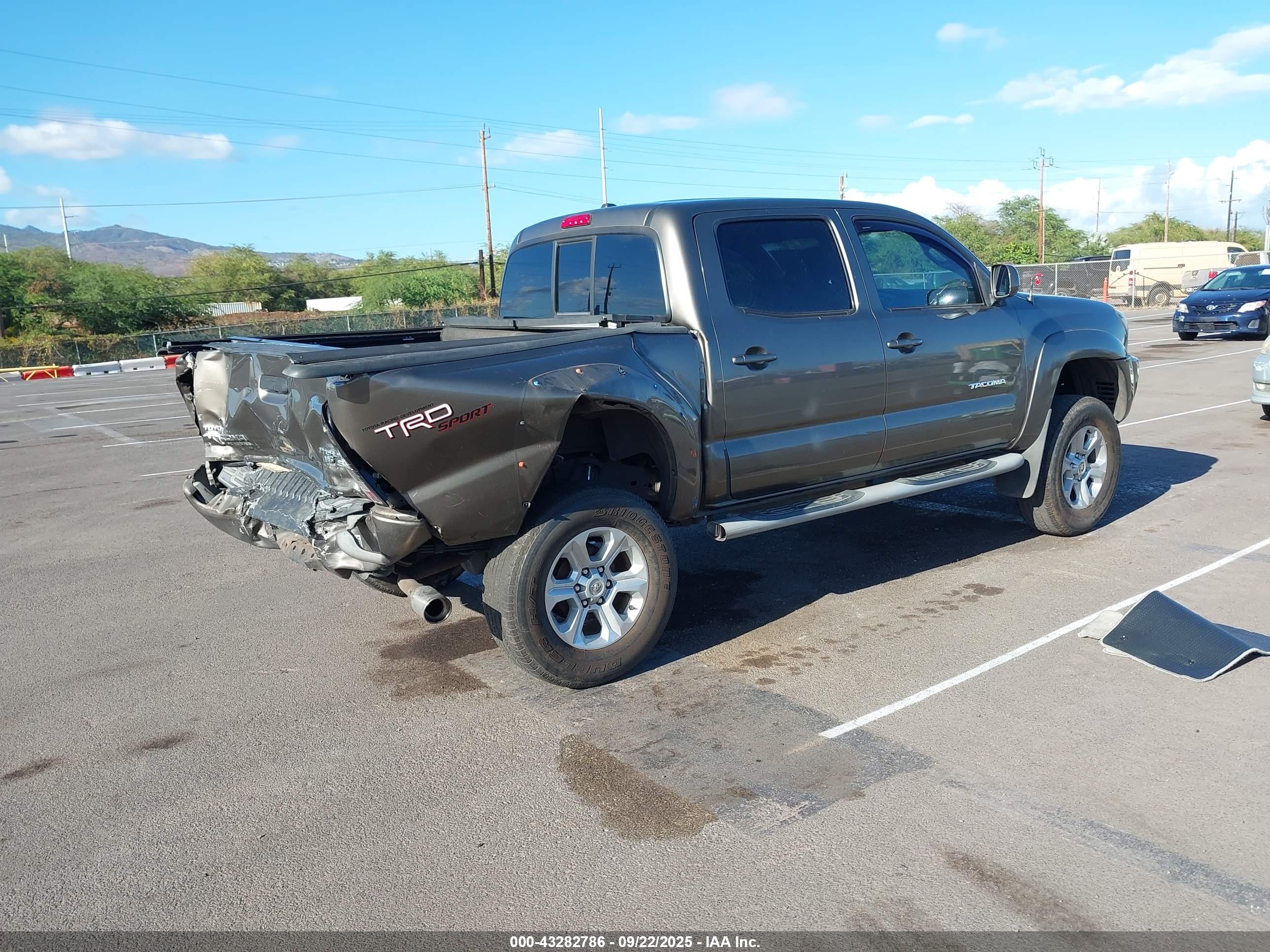 TOYOTA TACOMA image 4
