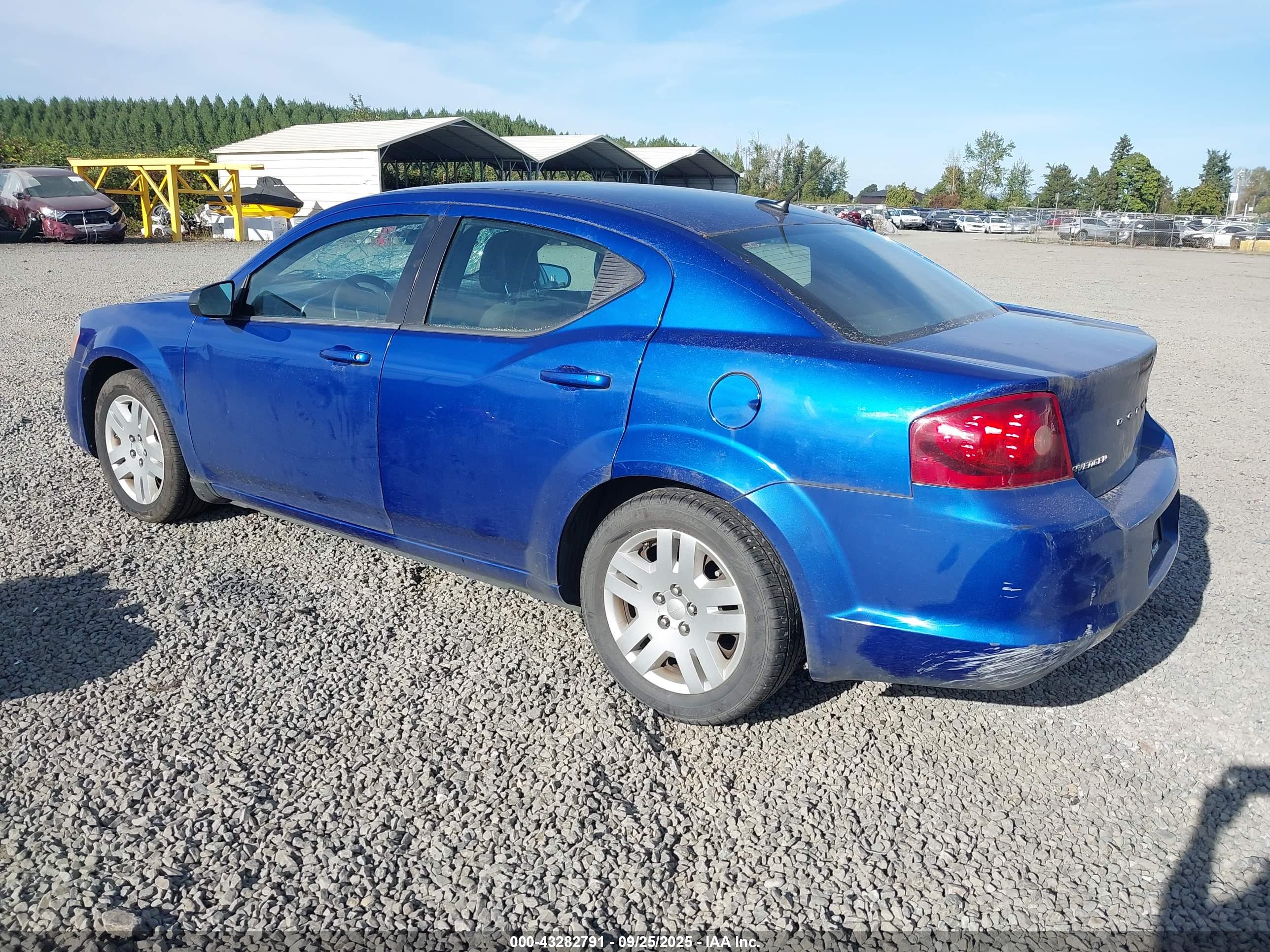DODGE AVENGER image 3