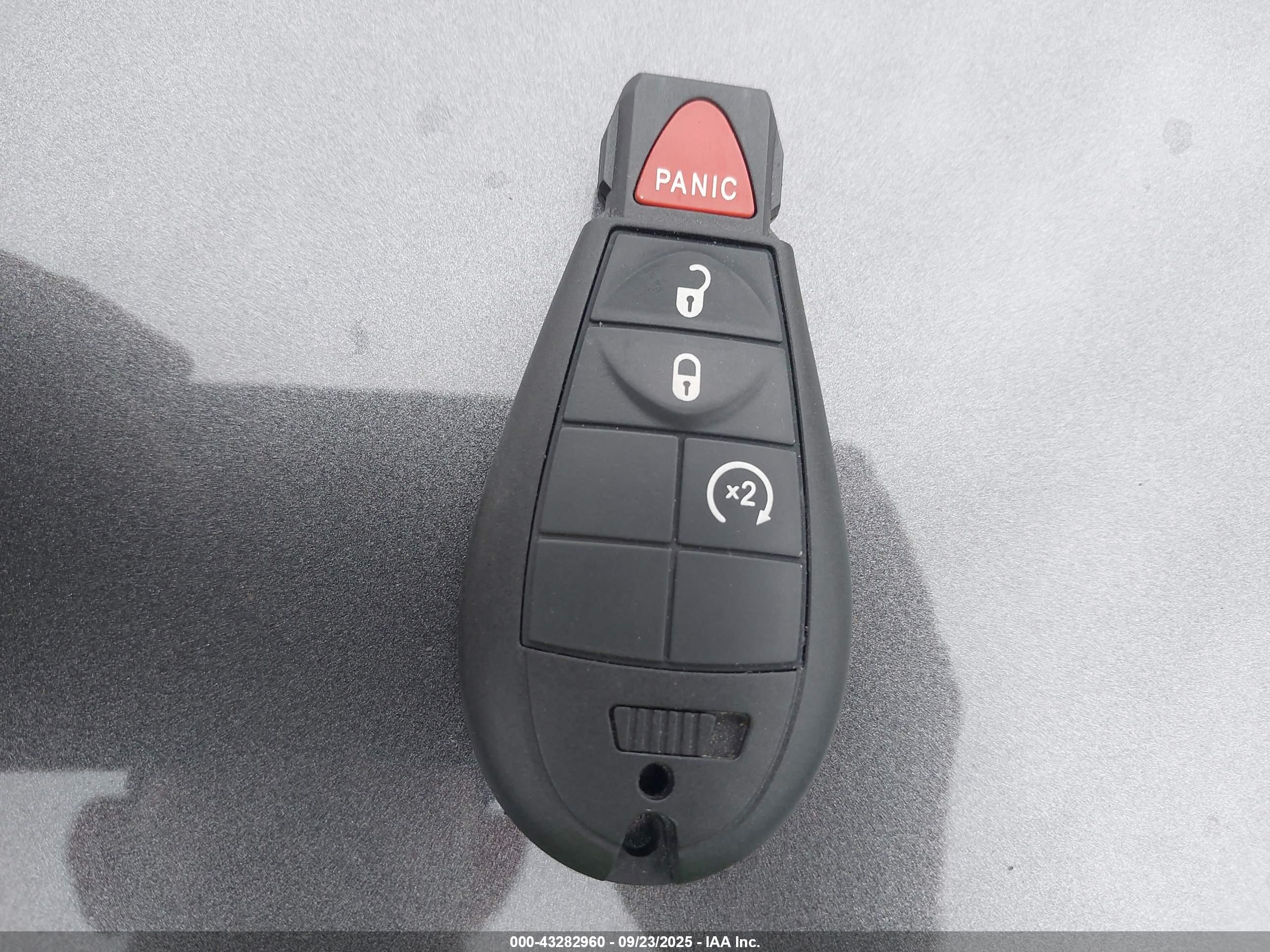JEEP CHEROKEE image 11