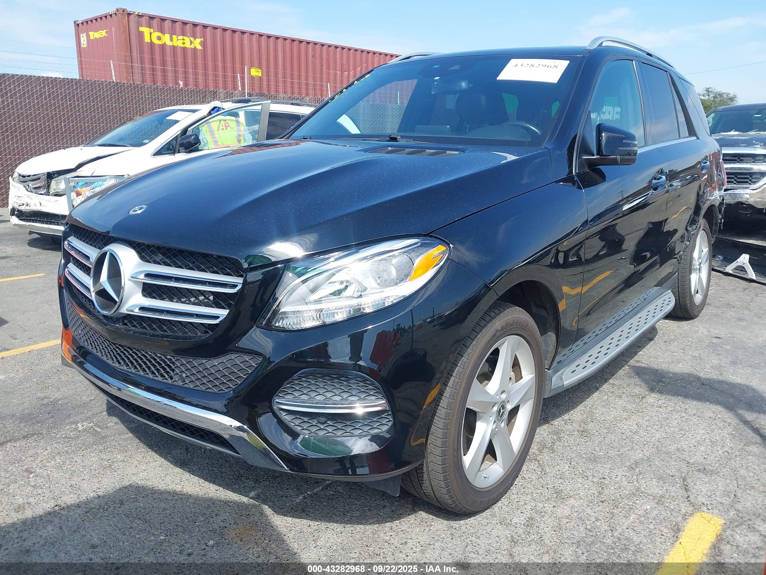 MERCEDES-BENZ GLE image 2