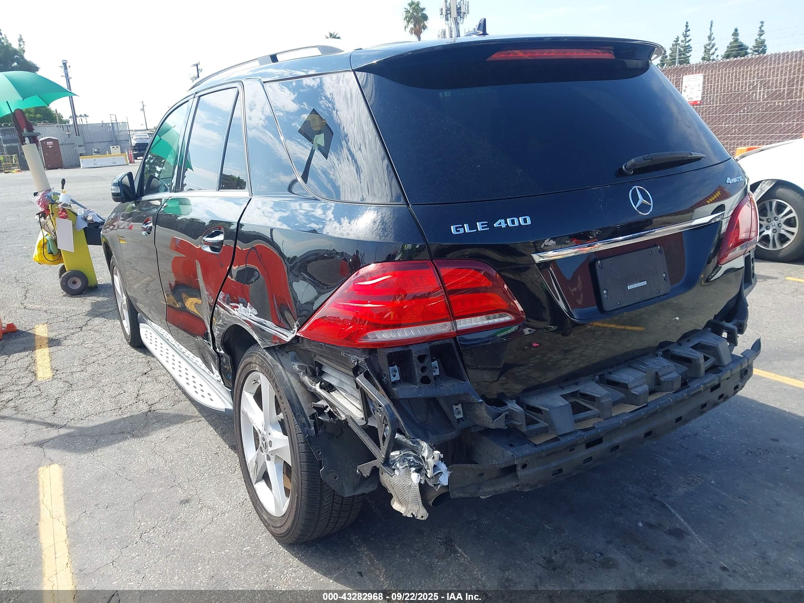 MERCEDES-BENZ GLE image 3