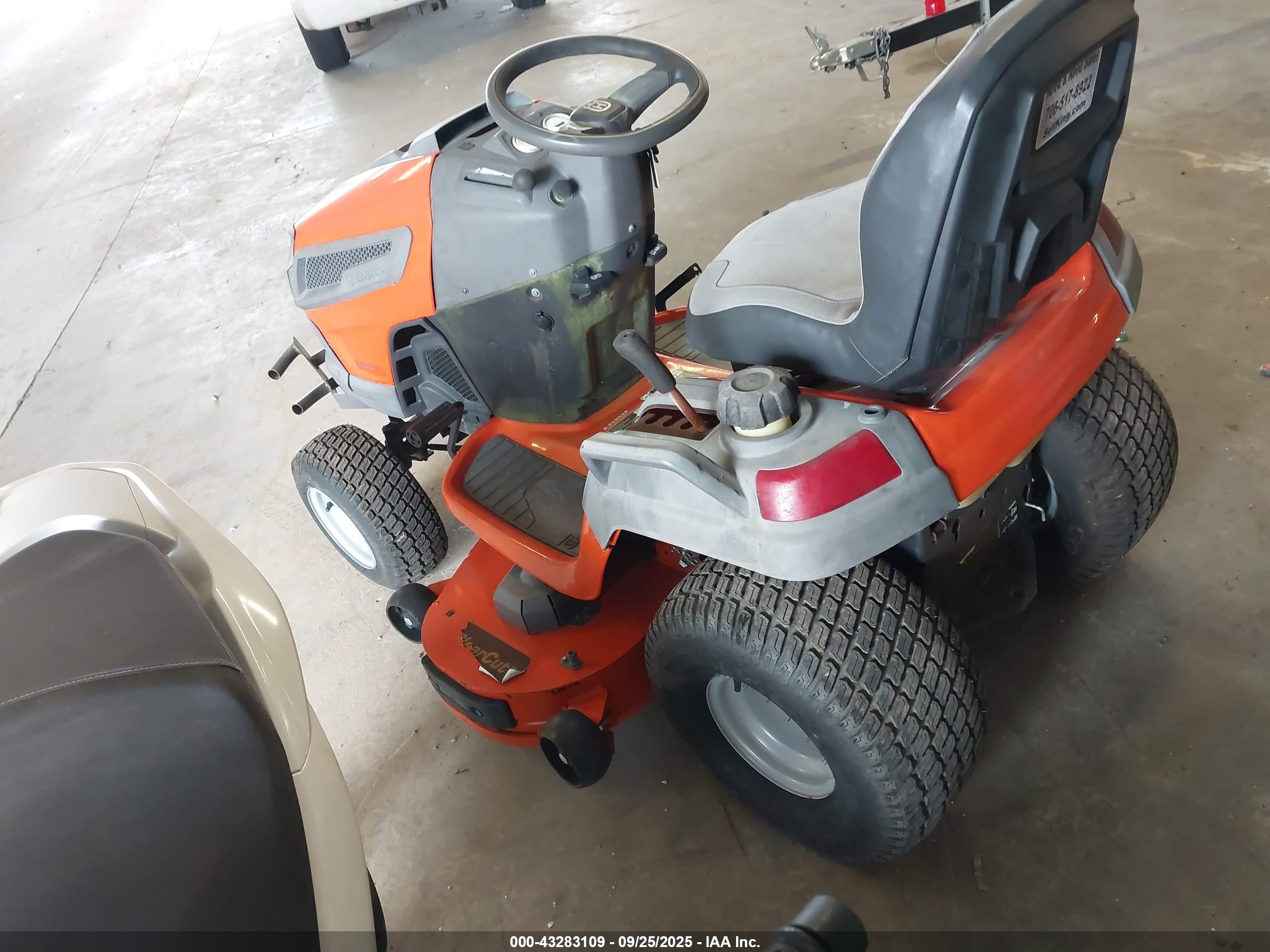 HUSGVARNA RIDING image 3
