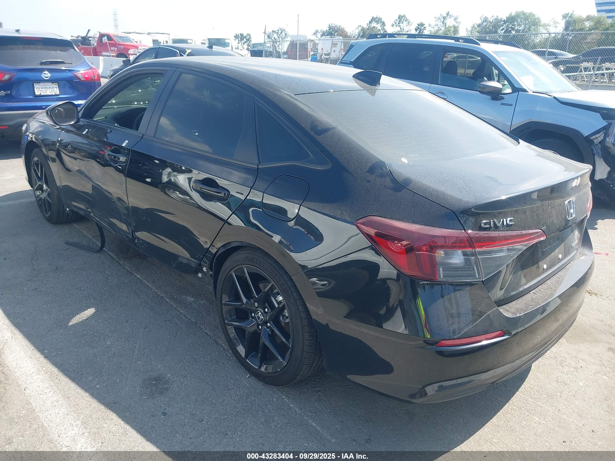 HONDA CIVIC image 3