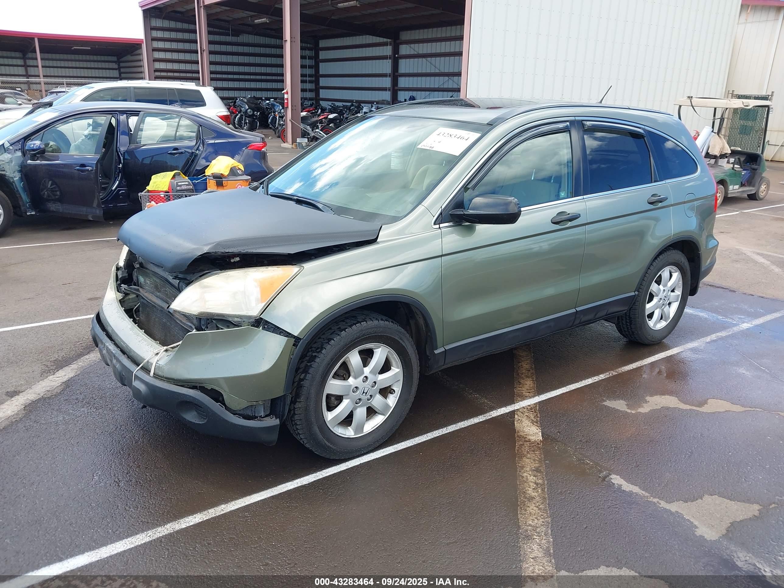 HONDA CR-V image 2