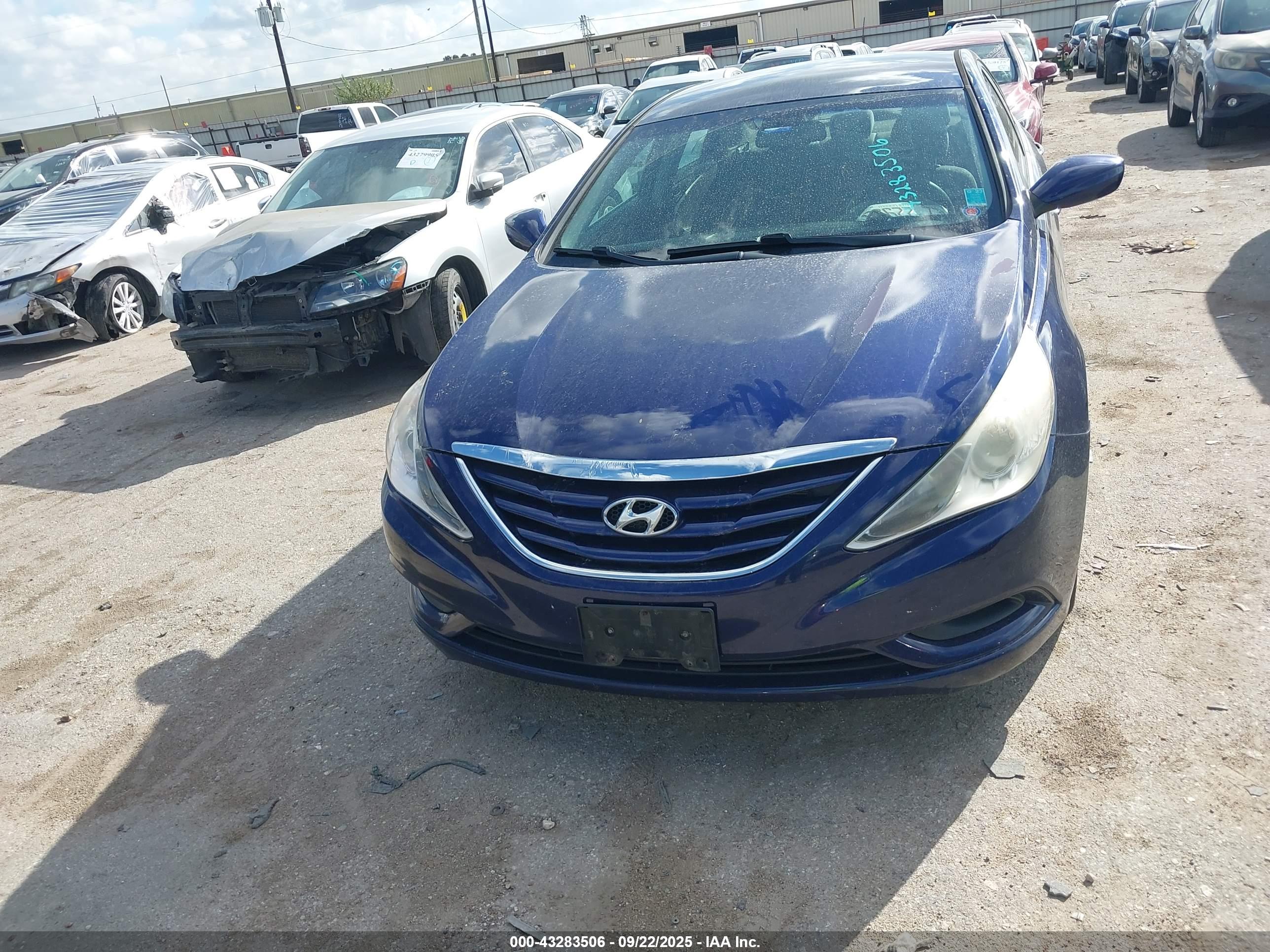 HYUNDAI SONATA image 6