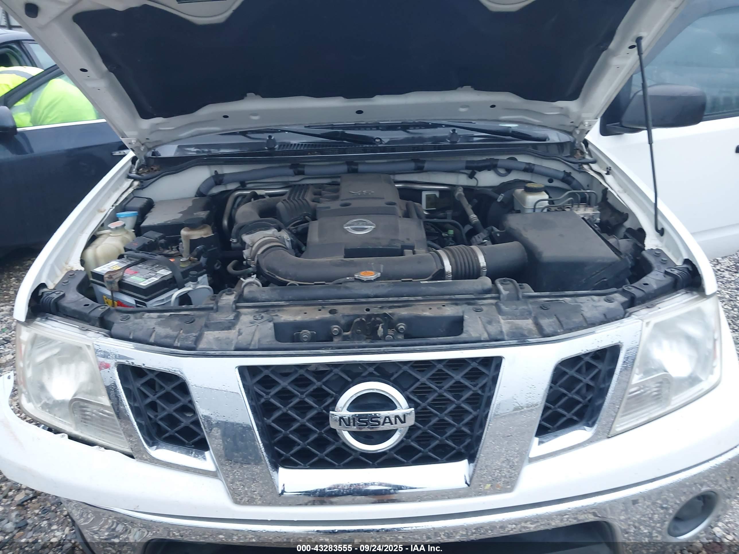 NISSAN FRONTIER image 10