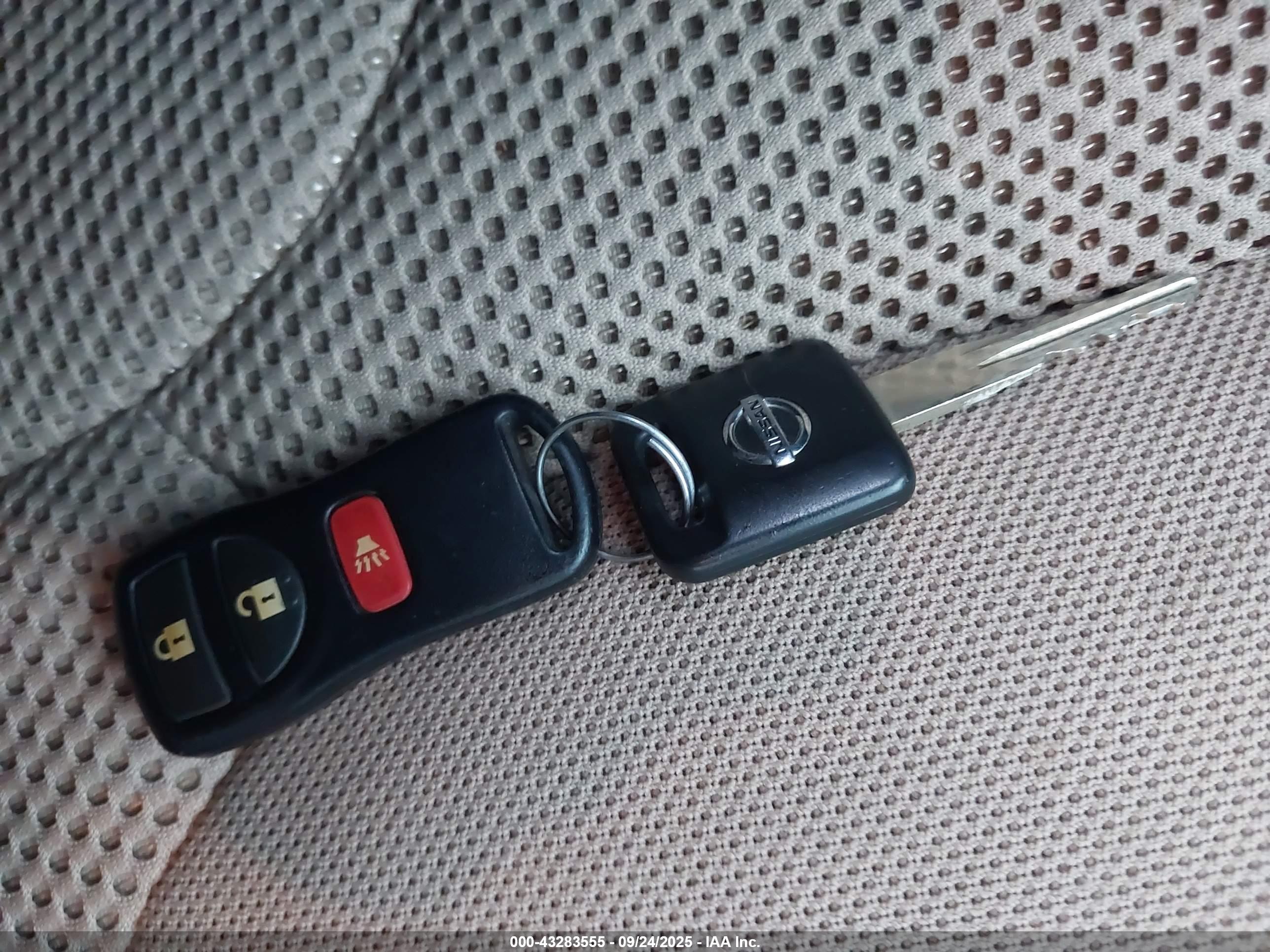 NISSAN FRONTIER image 11