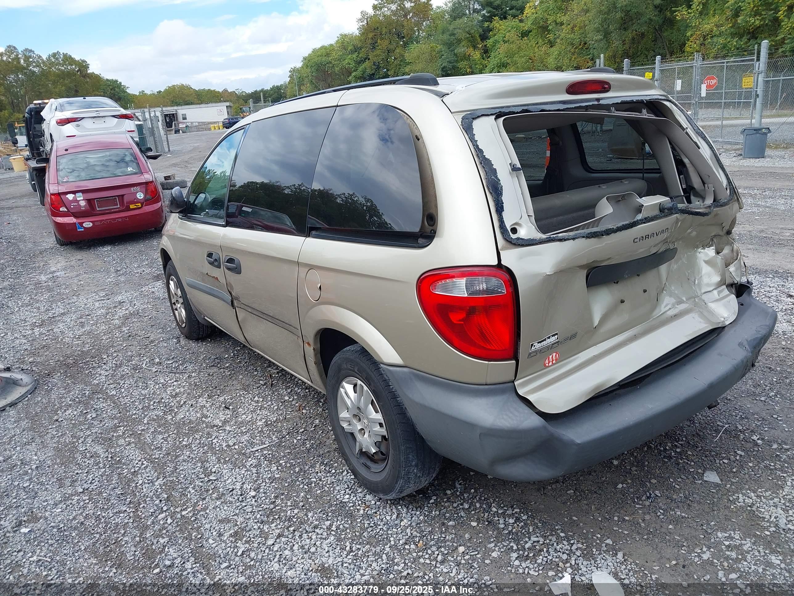 DODGE CARAVAN image 3