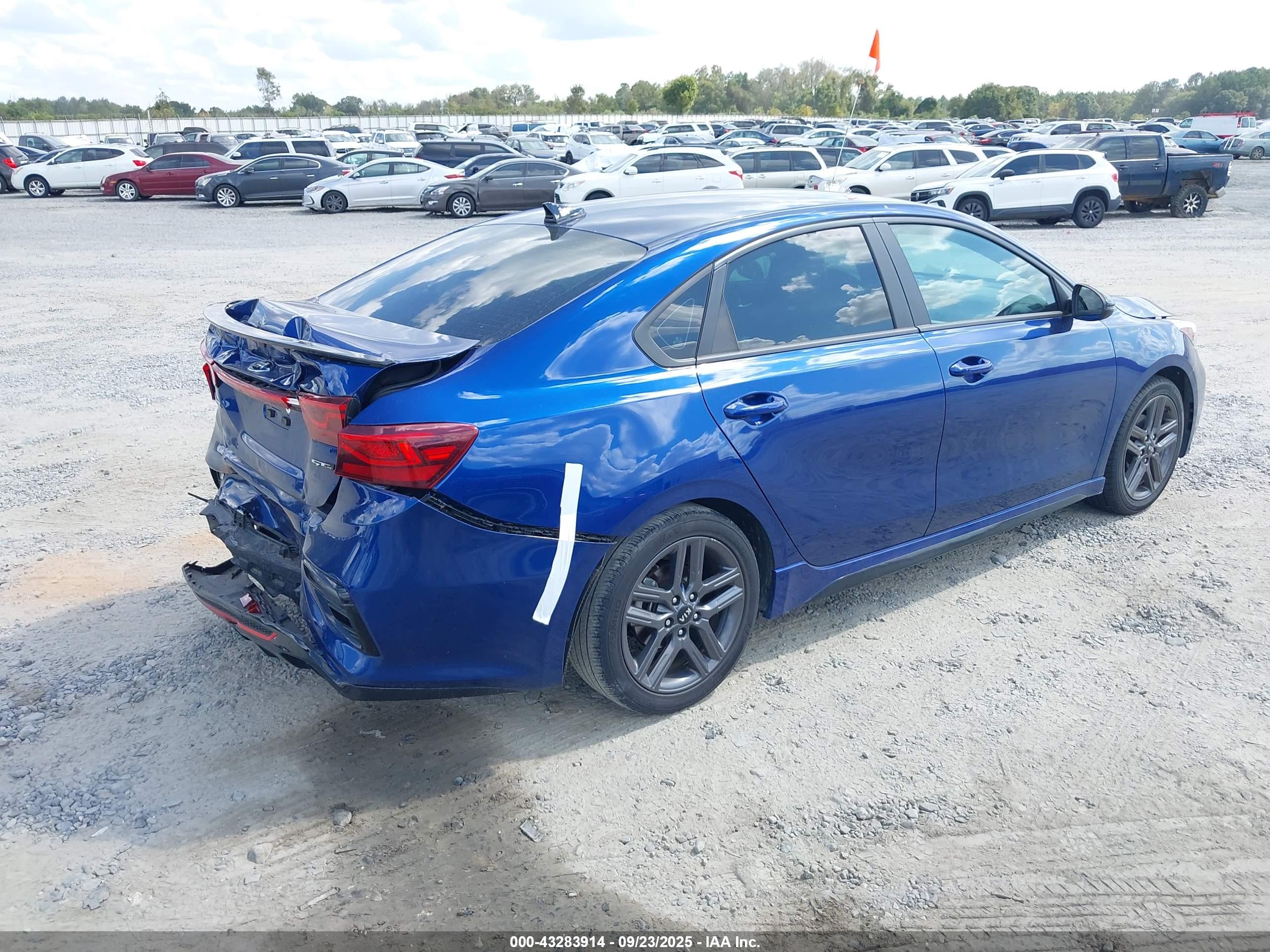 KIA FORTE image 4