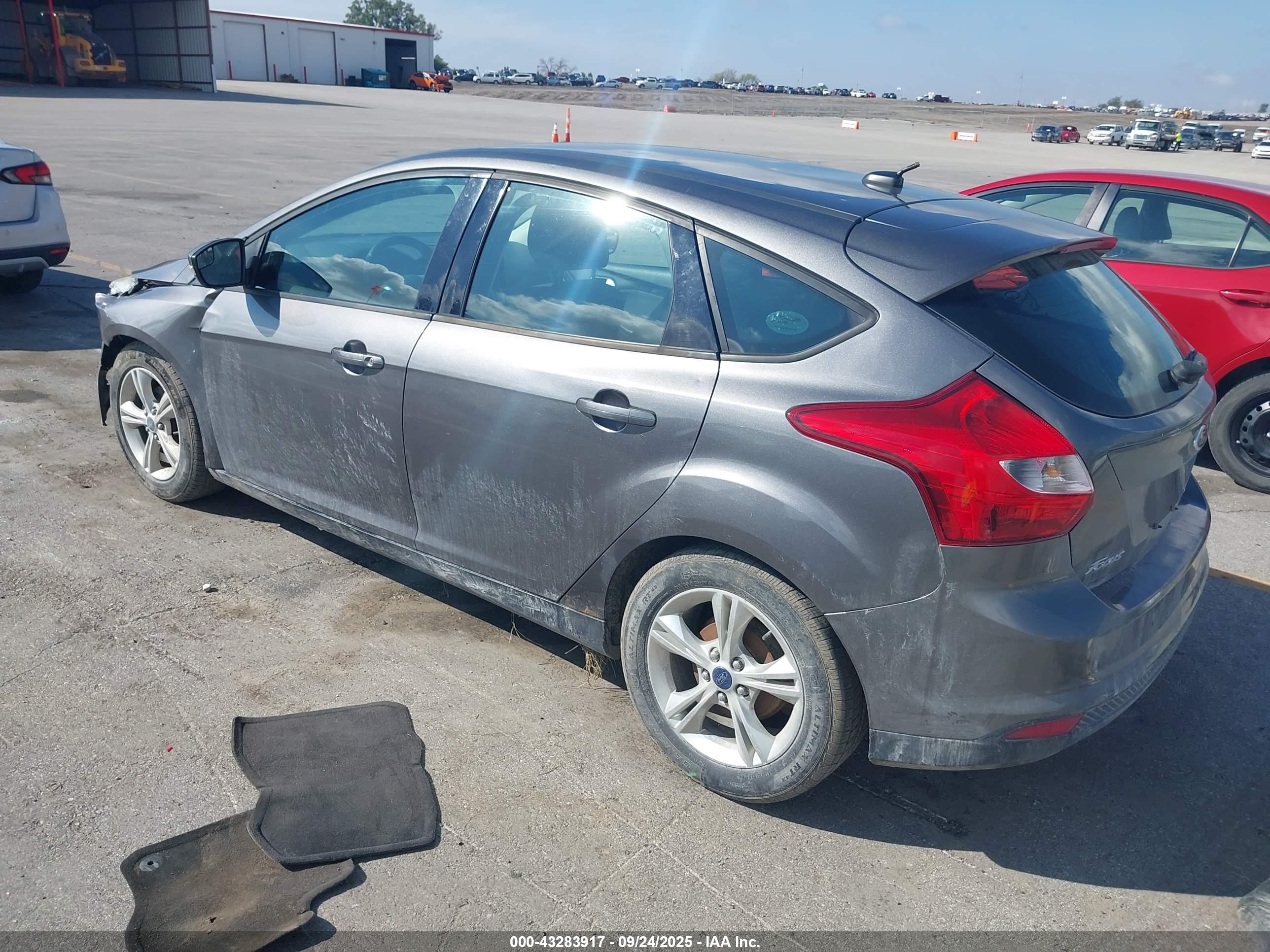 FORD FOCUS image 3