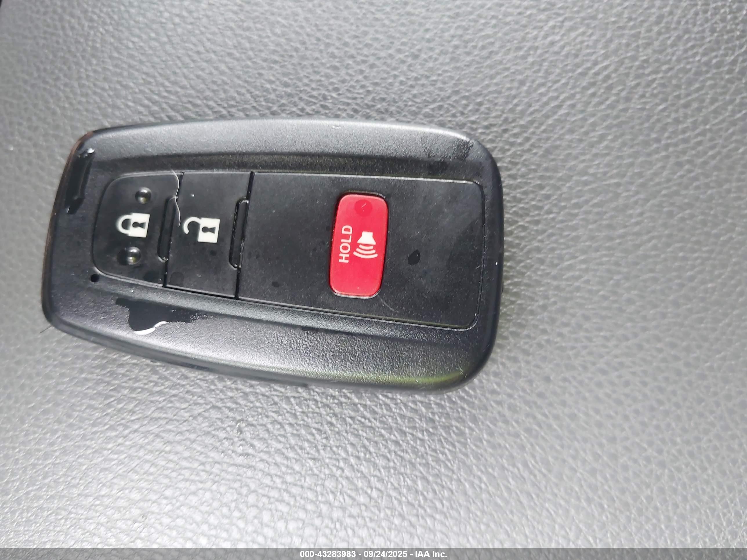 TOYOTA 4RUNNER image 11