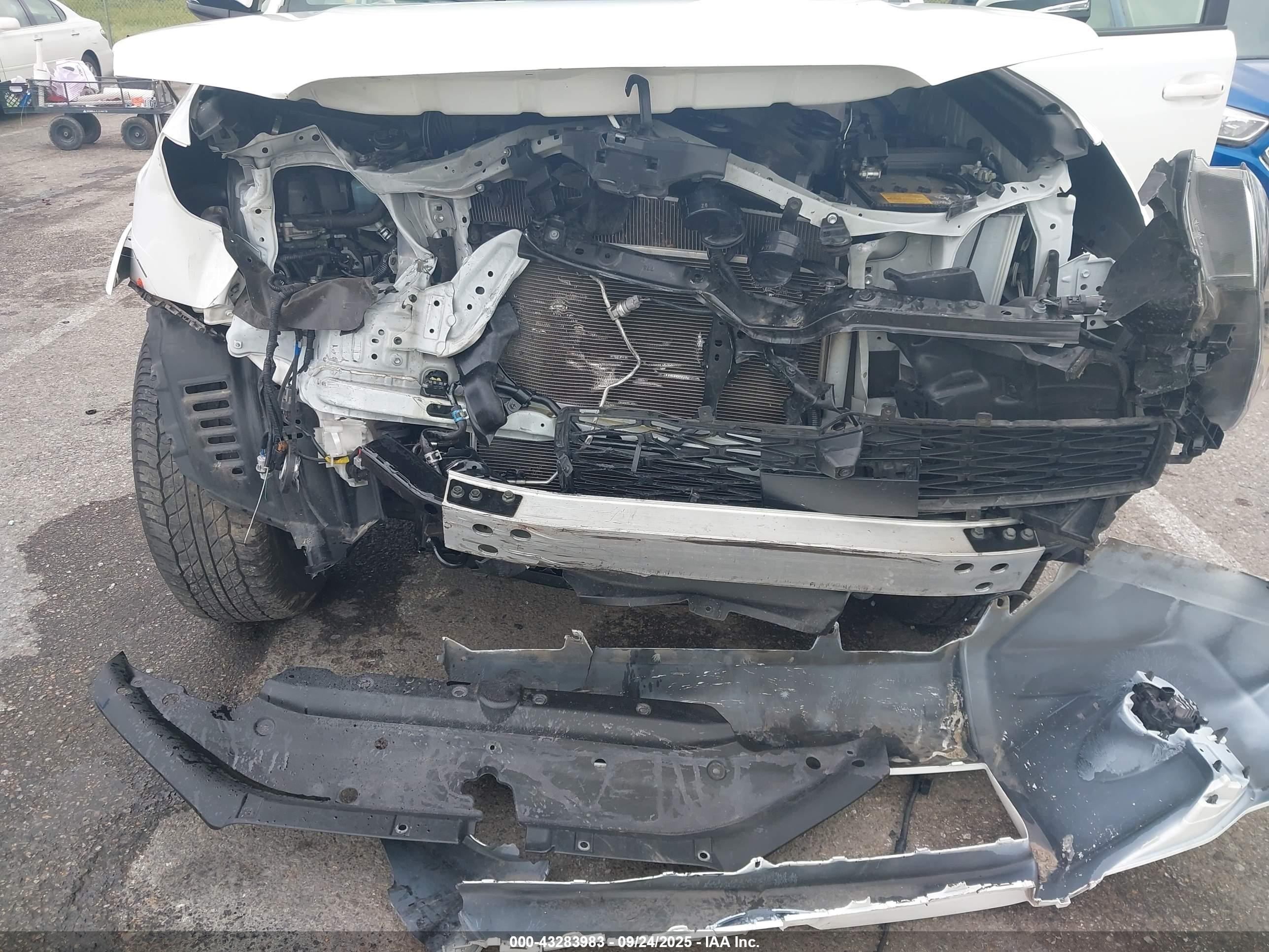 TOYOTA 4RUNNER image 6