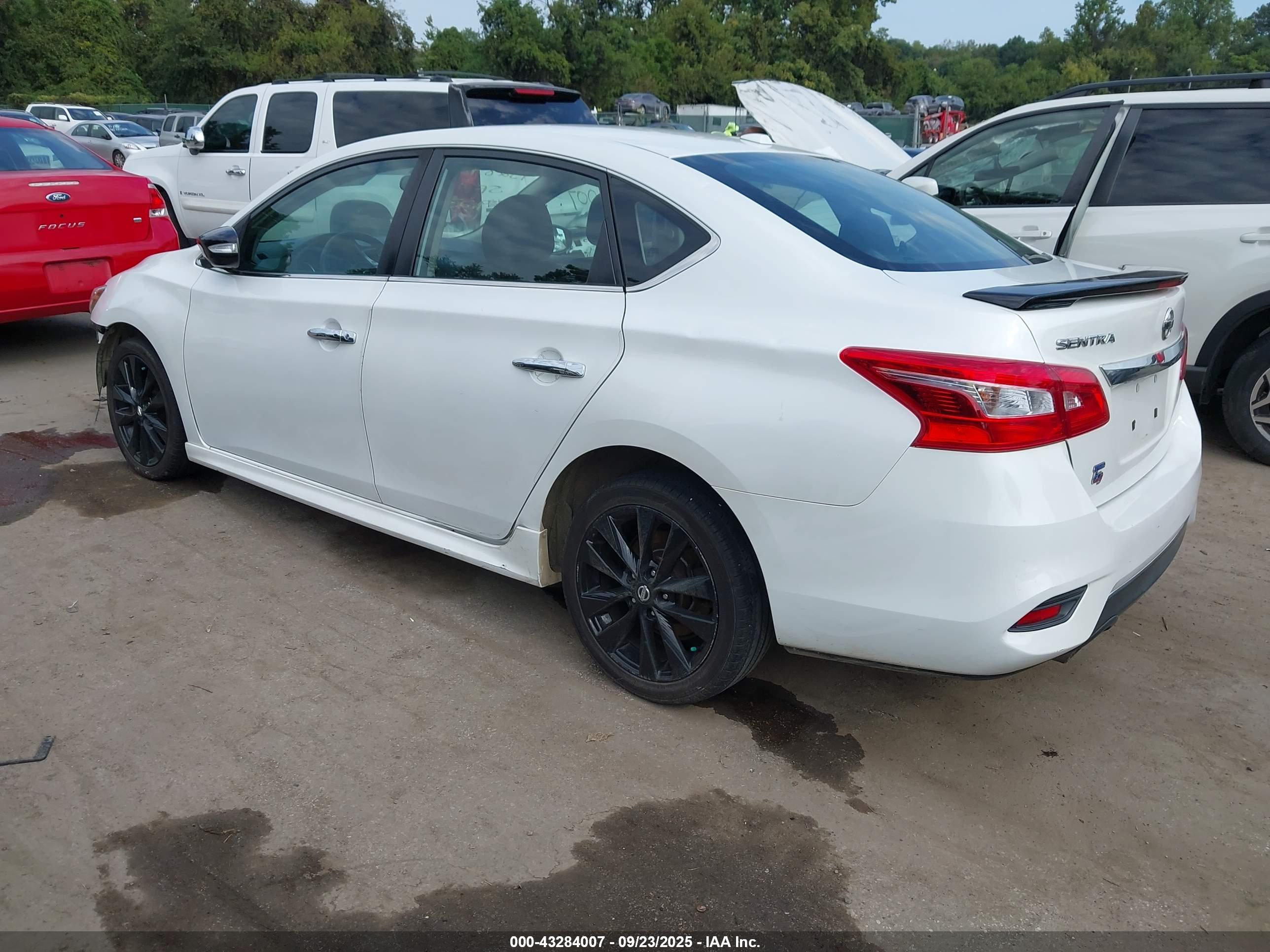 NISSAN SENTRA image 3