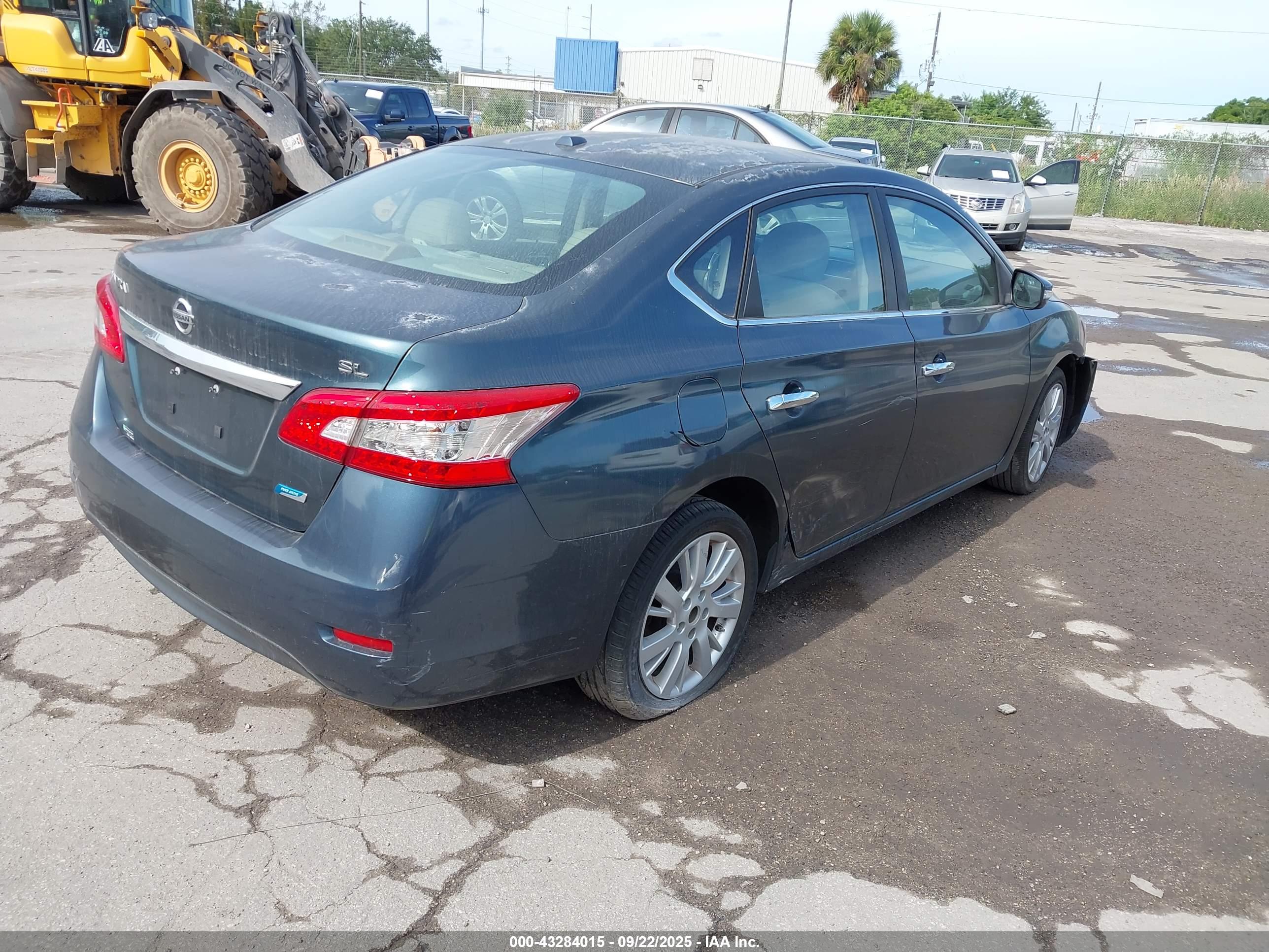 NISSAN SENTRA image 4