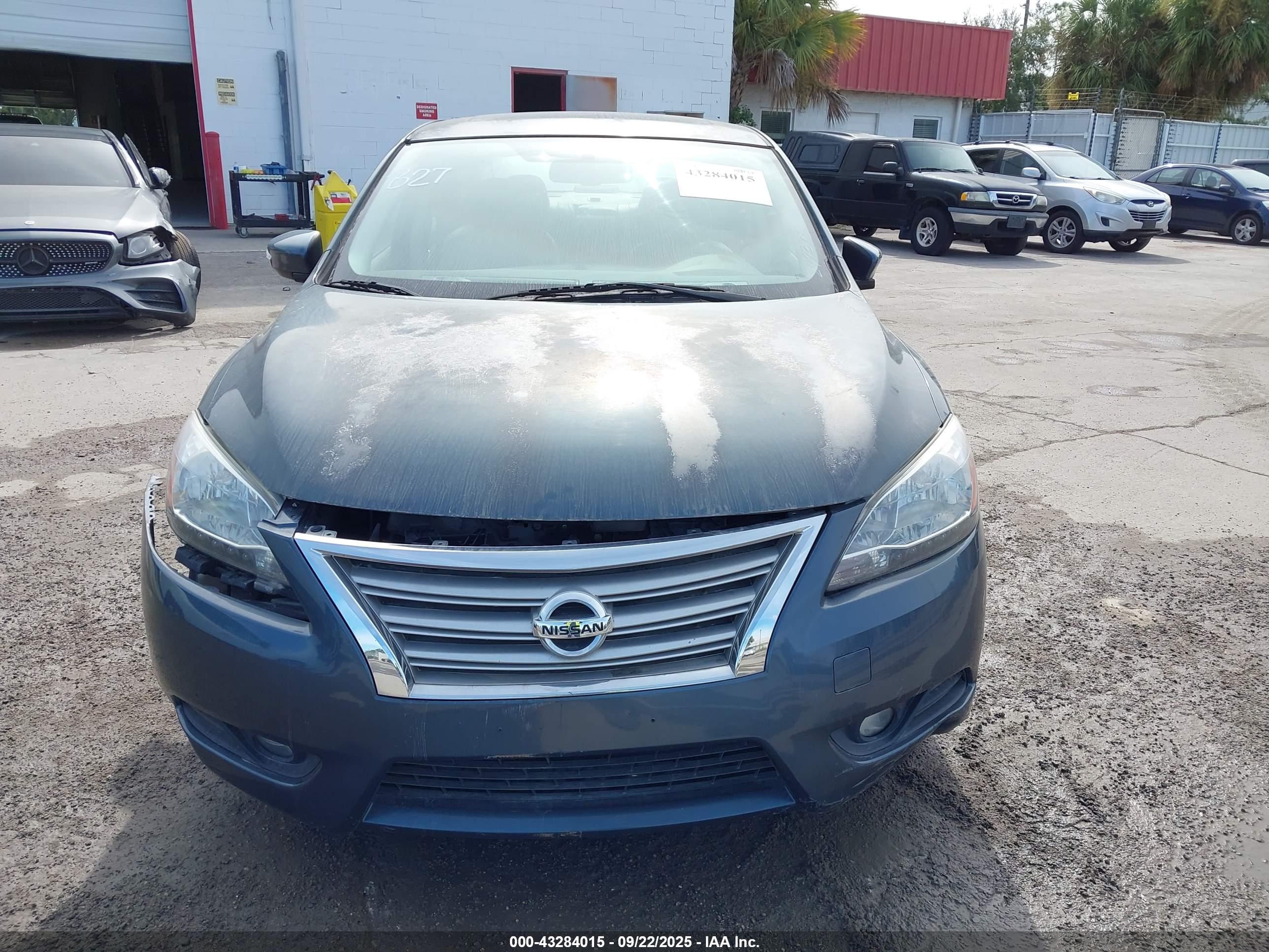 NISSAN SENTRA image 6