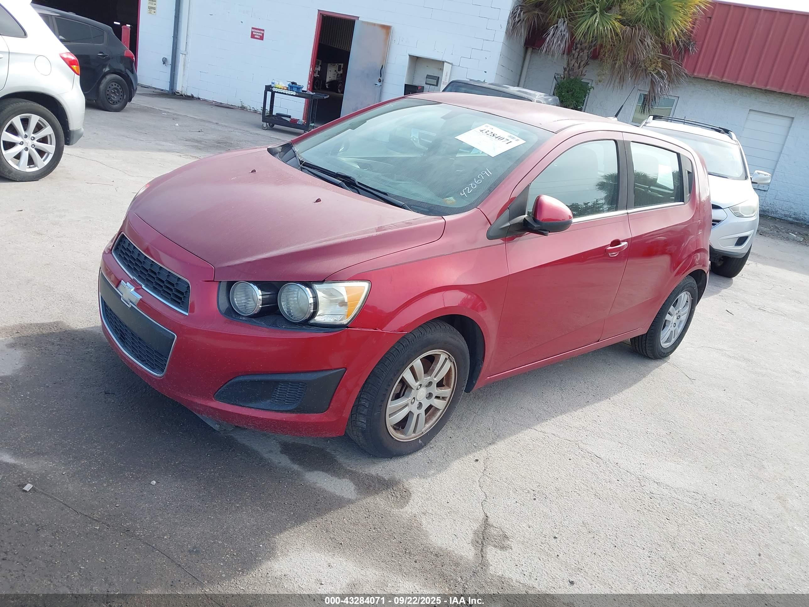 CHEVROLET SONIC image 2