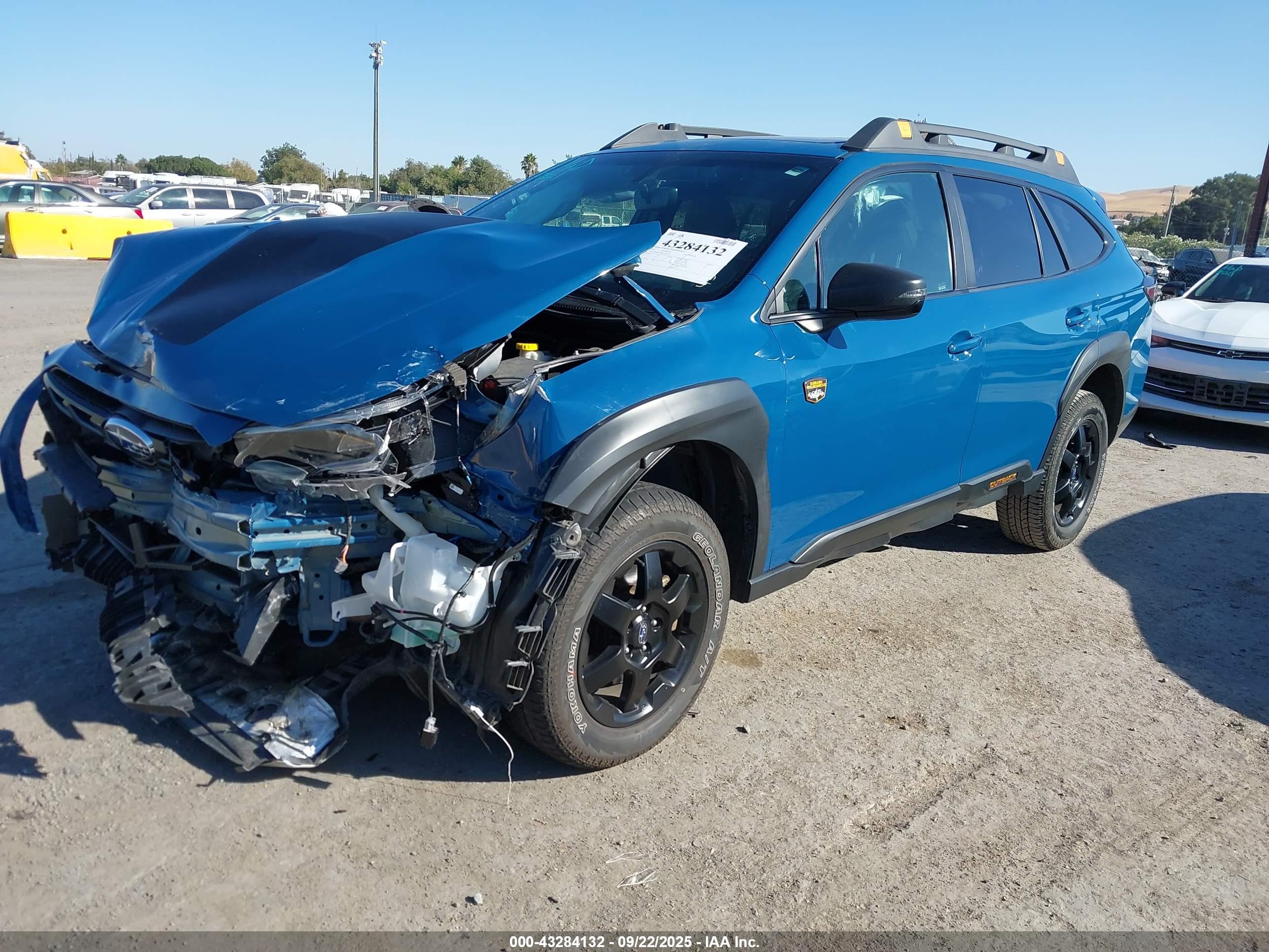 SUBARU OUTBACK image 2