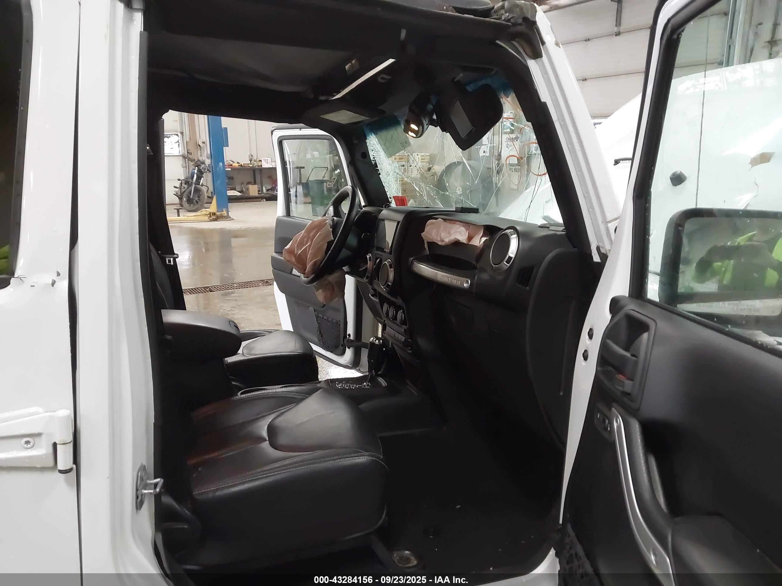 JEEP WRANGLER image 5