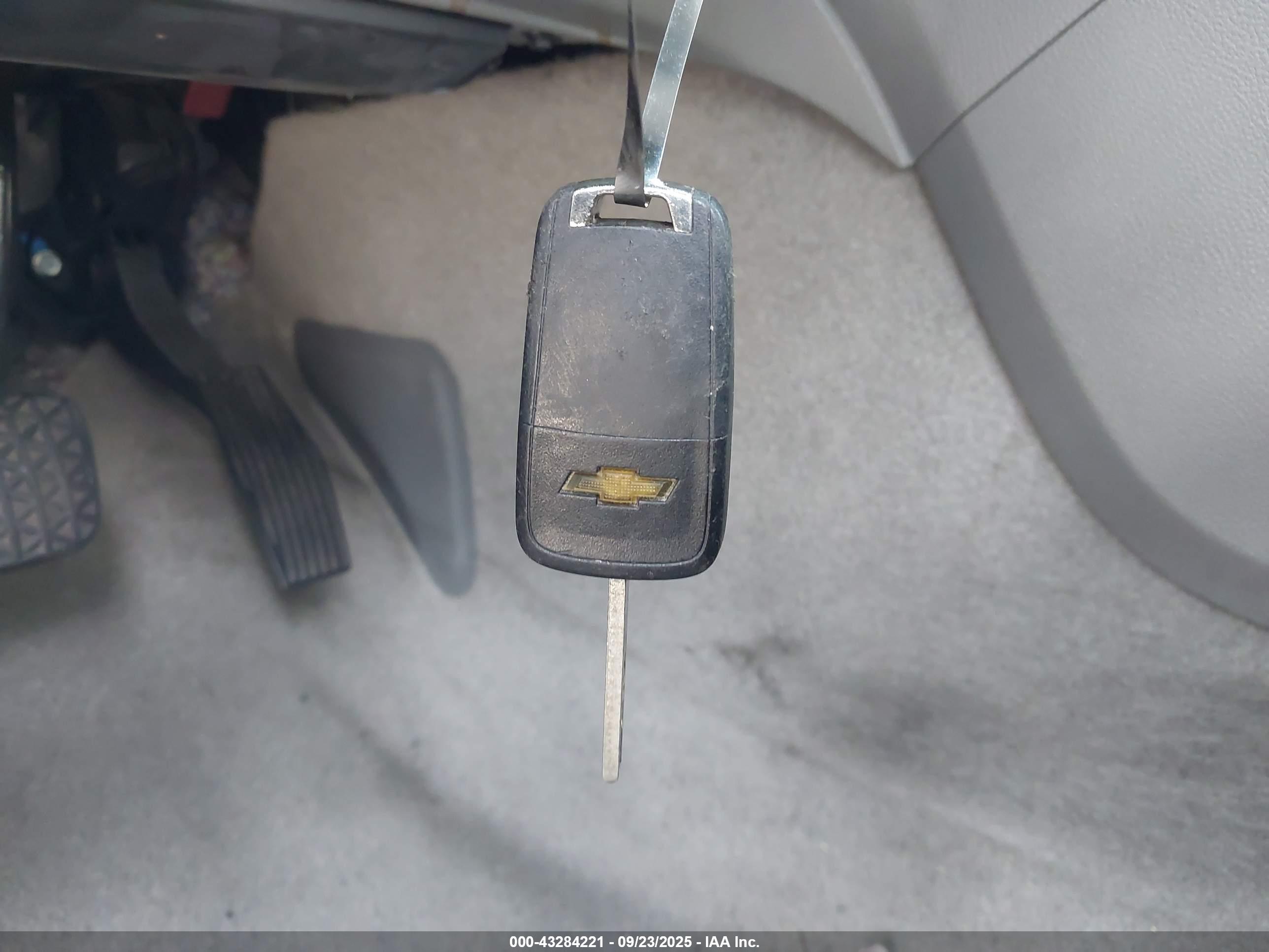 CHEVROLET MALIBU image 11