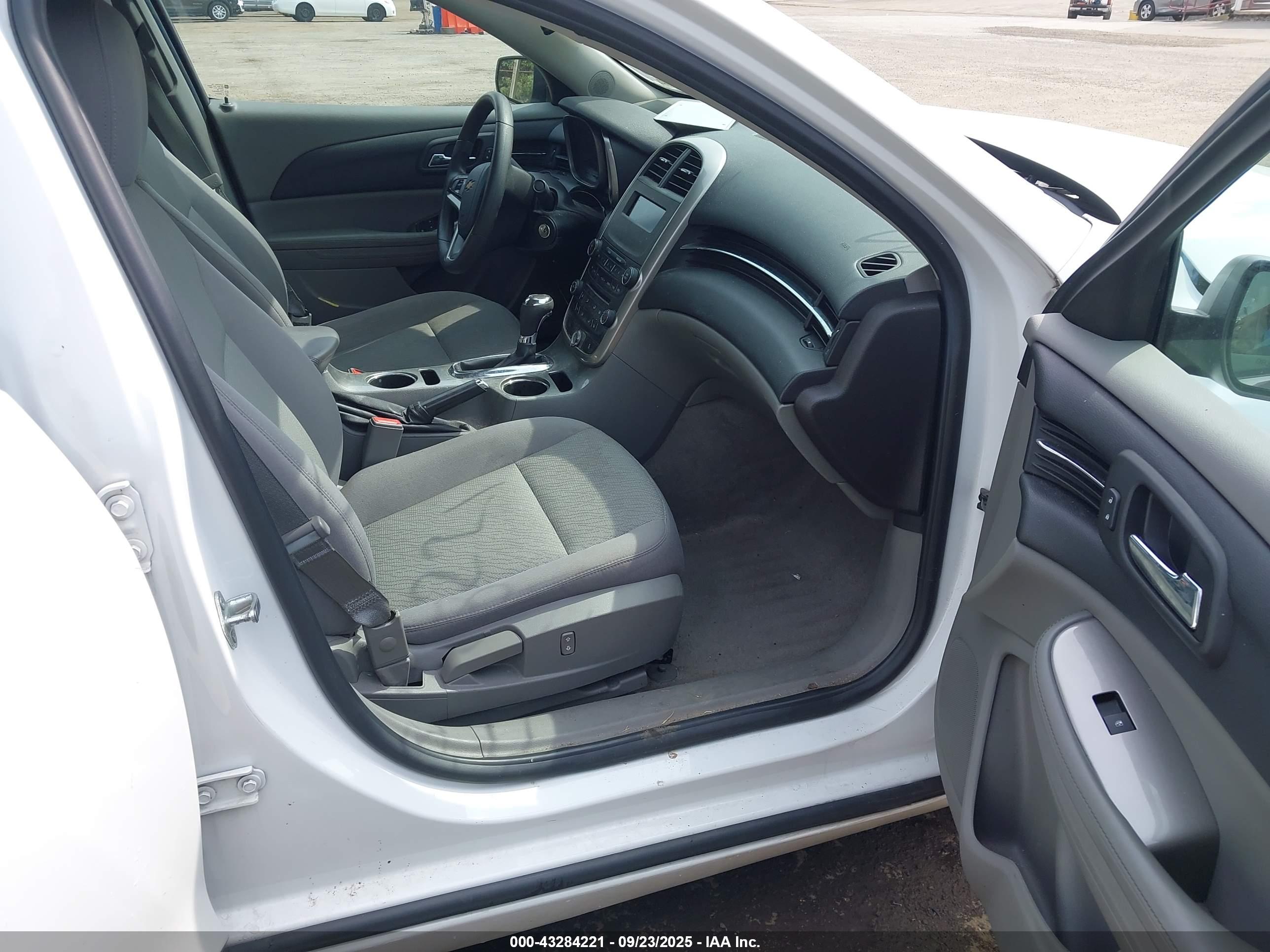 CHEVROLET MALIBU image 5