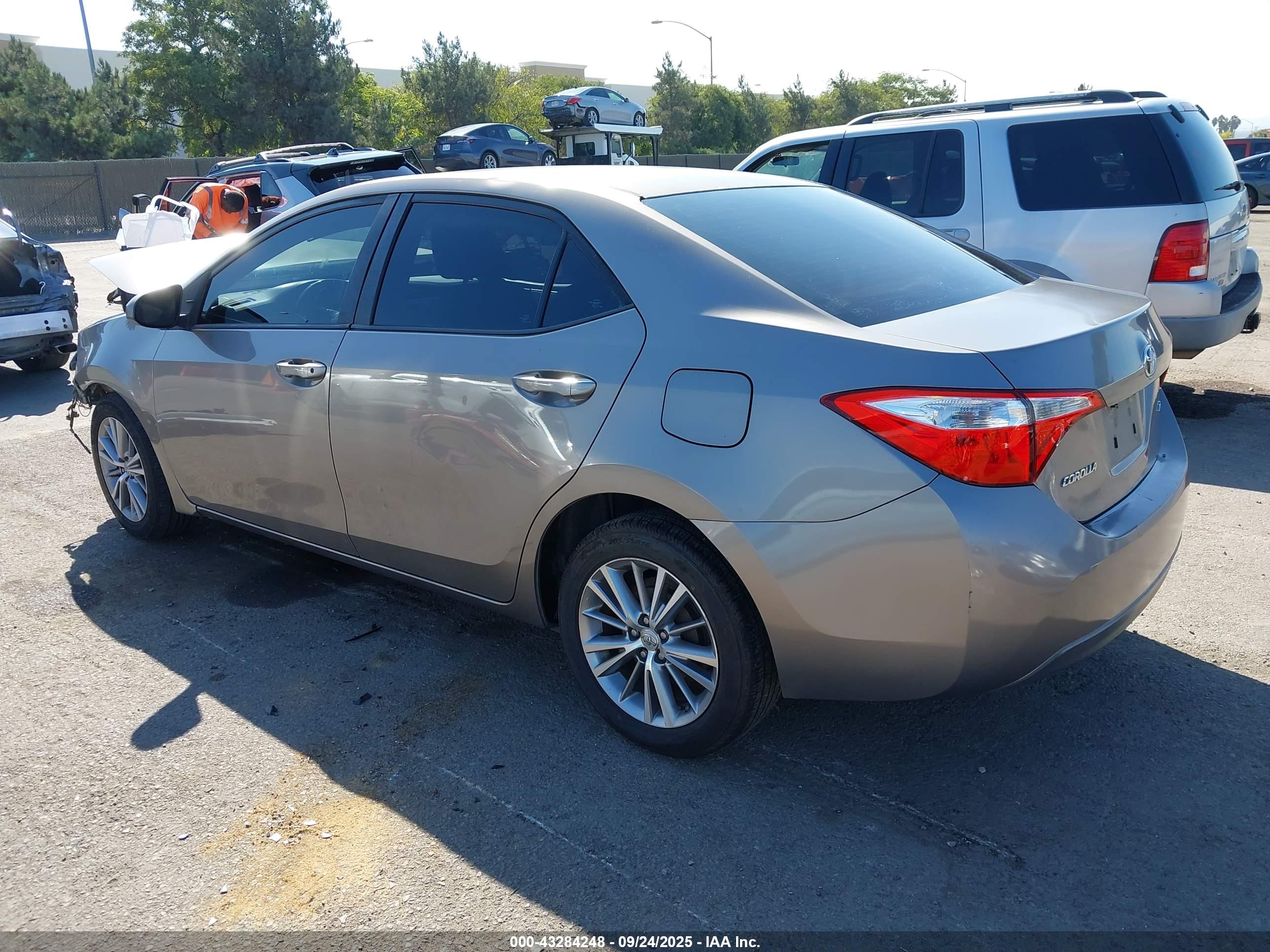 TOYOTA COROLLA image 3