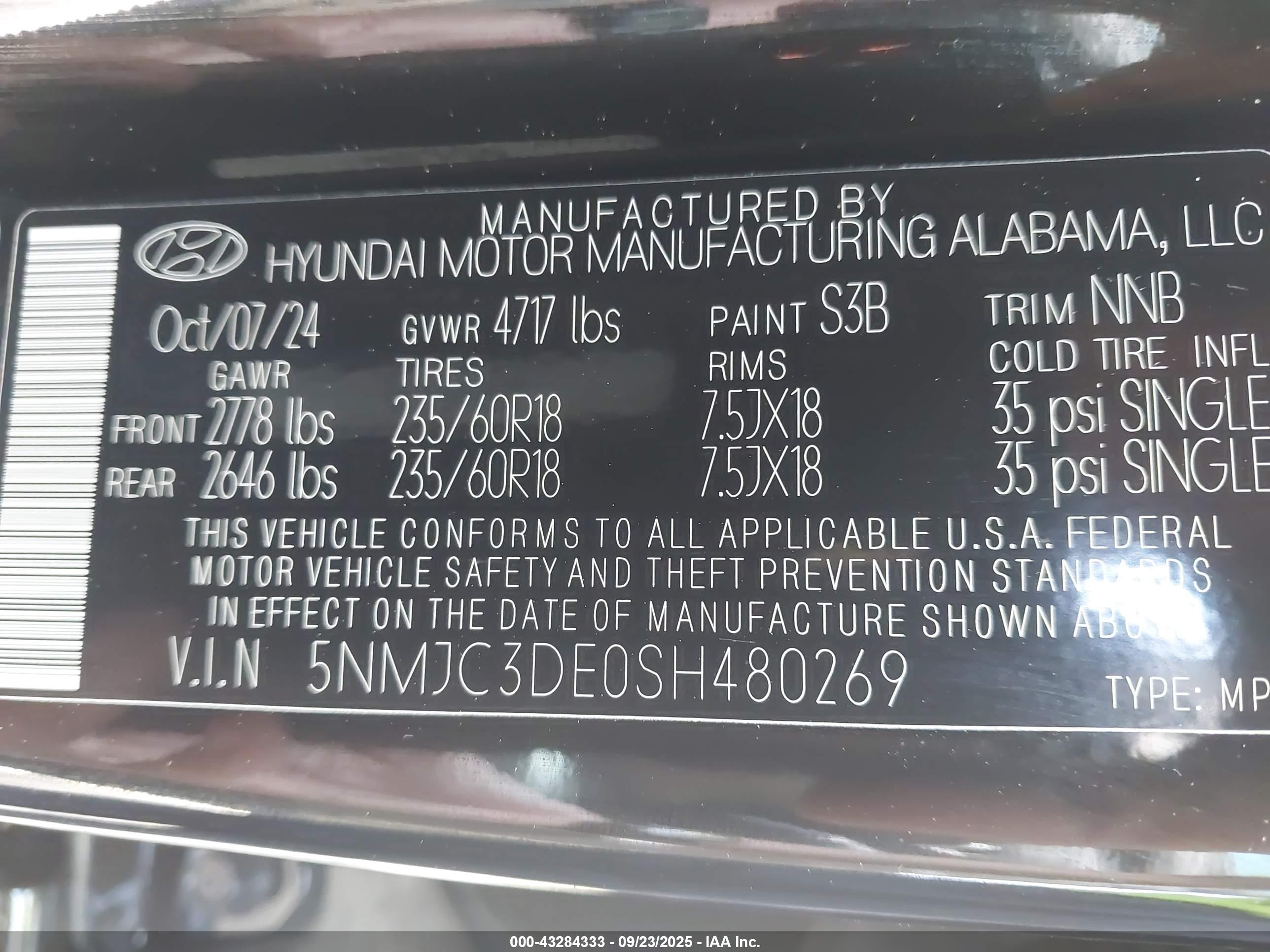 HYUNDAI TUCSON image 9