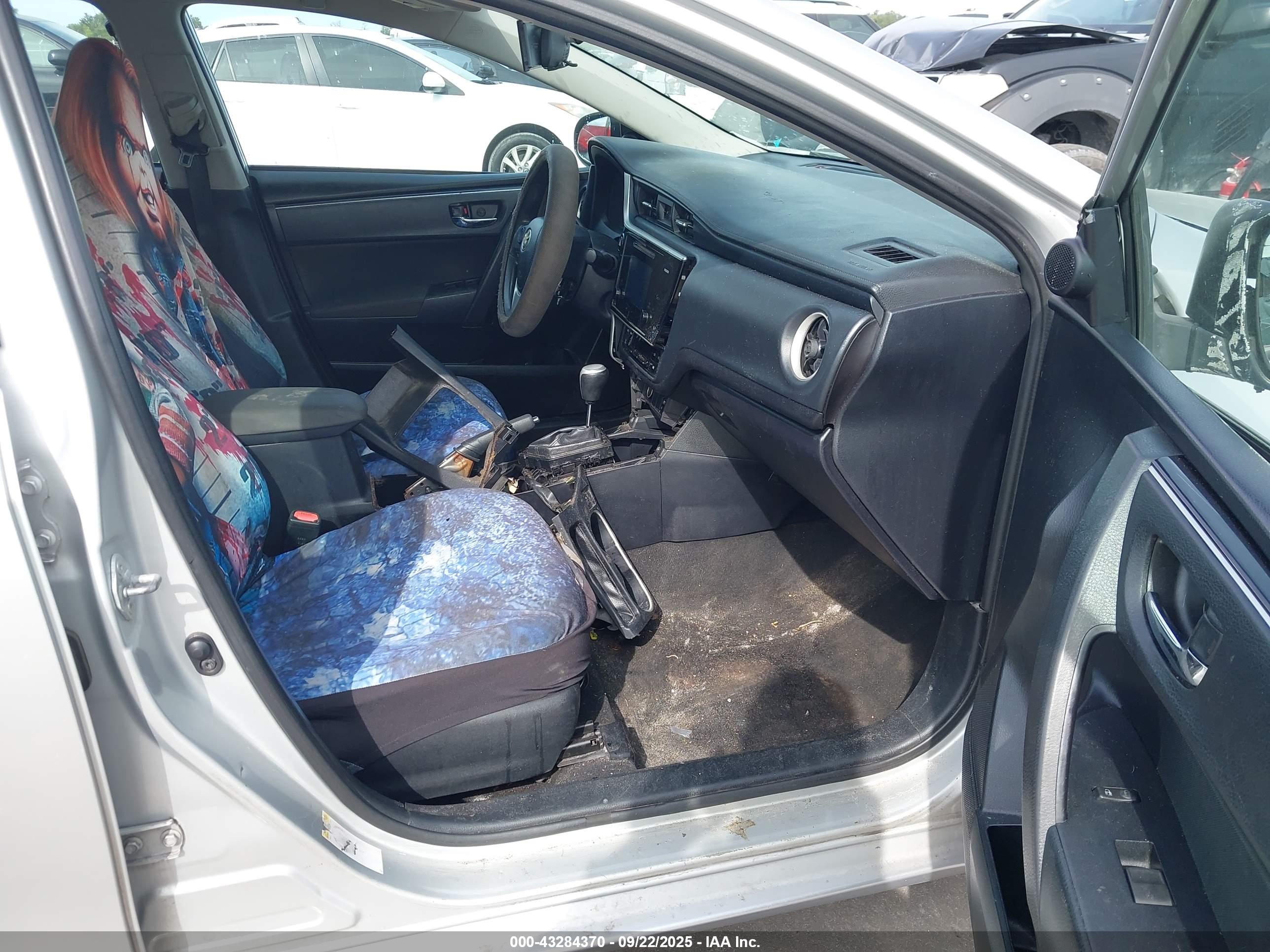 TOYOTA COROLLA image 5