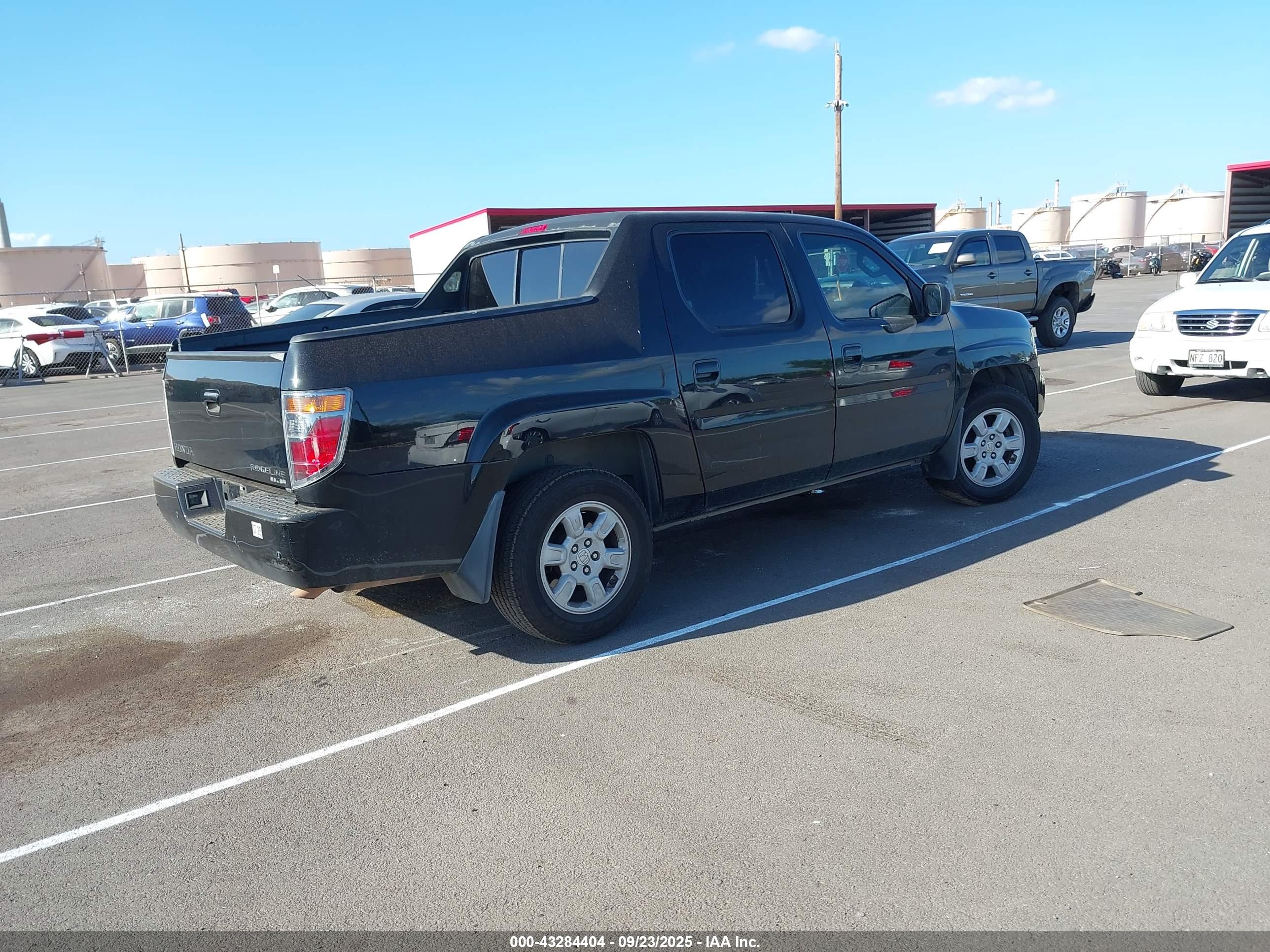 HONDA RIDGELINE image 4