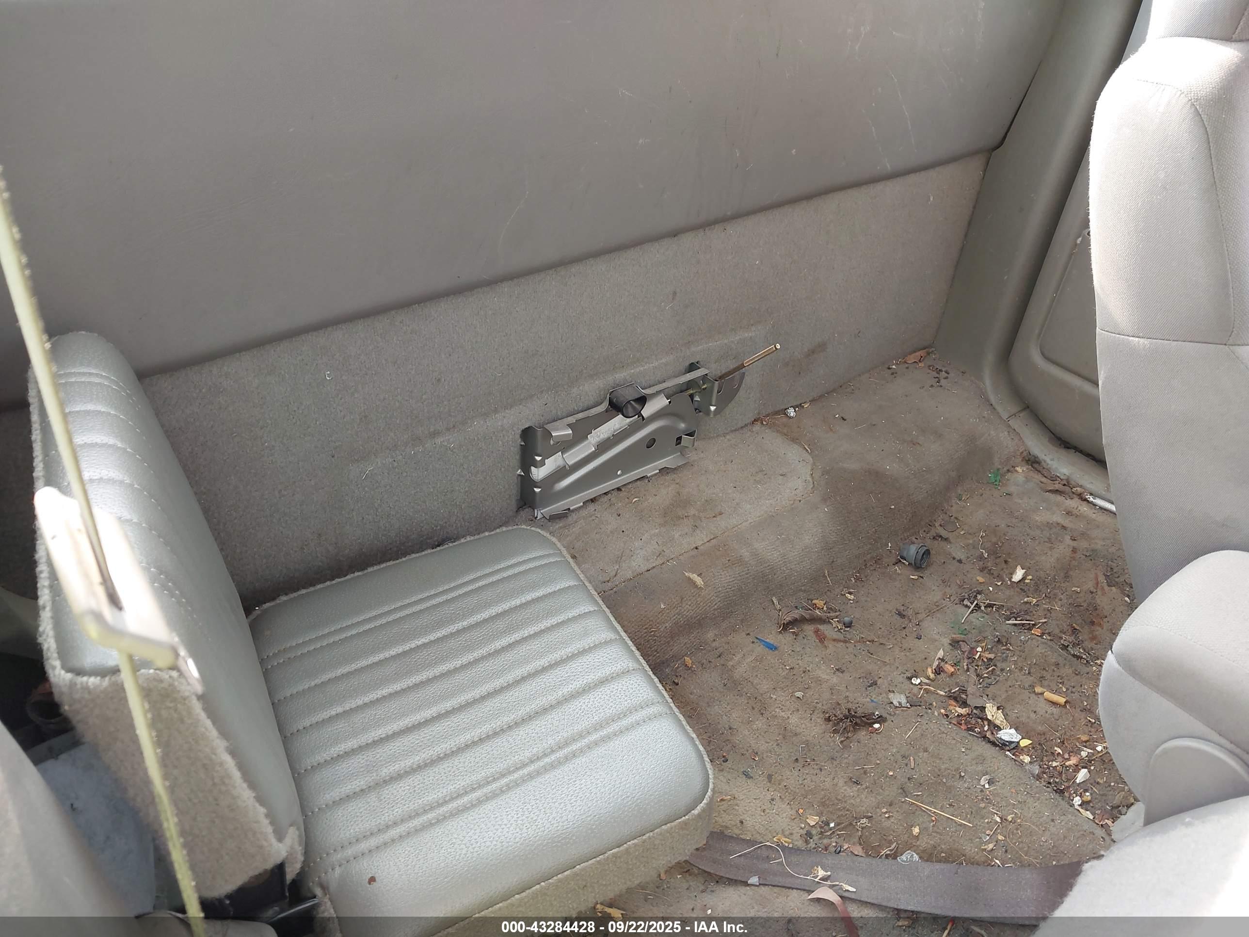 CHEVROLET S-10 image 8