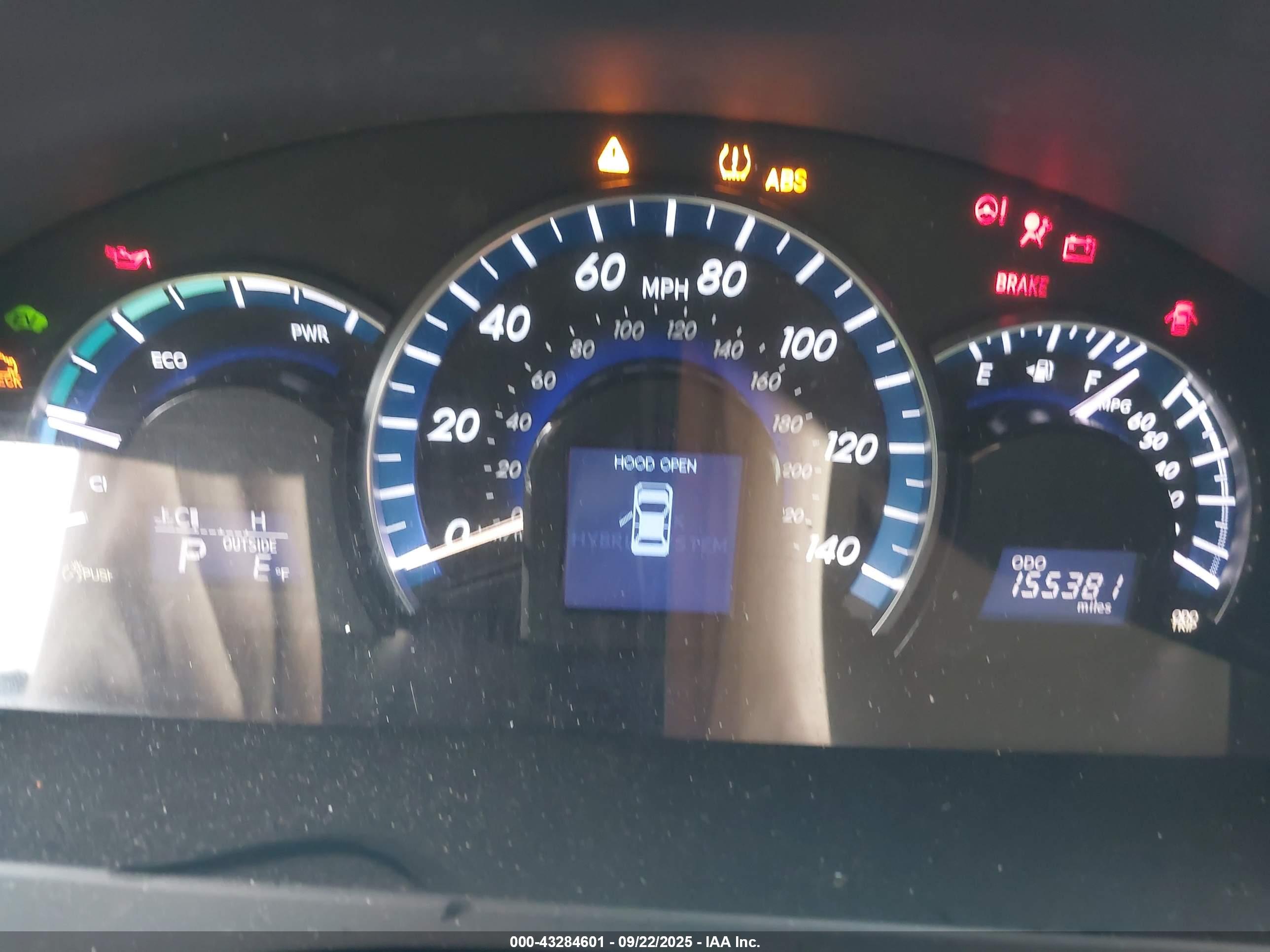 TOYOTA CAMRY image 7