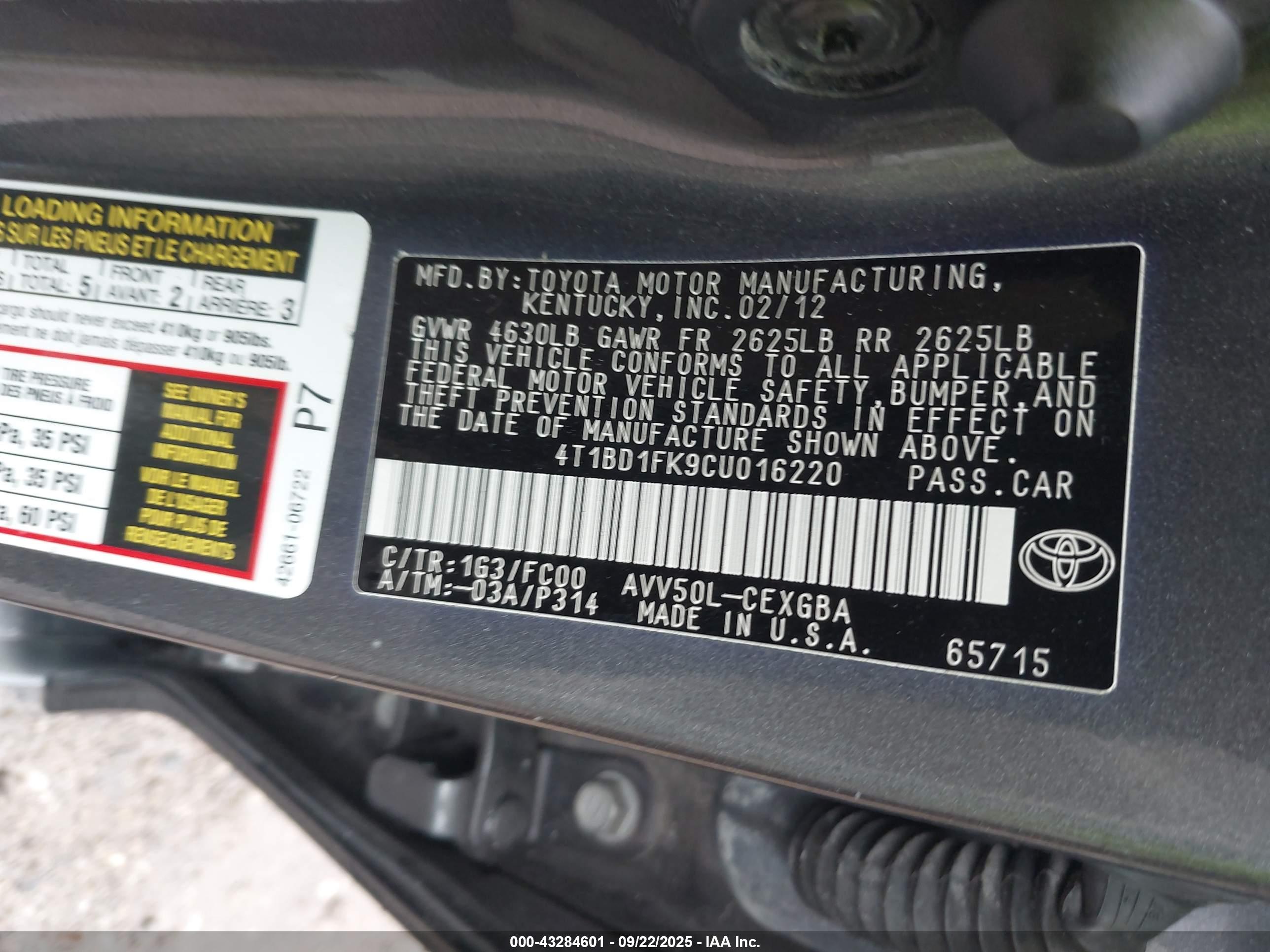TOYOTA CAMRY image 9