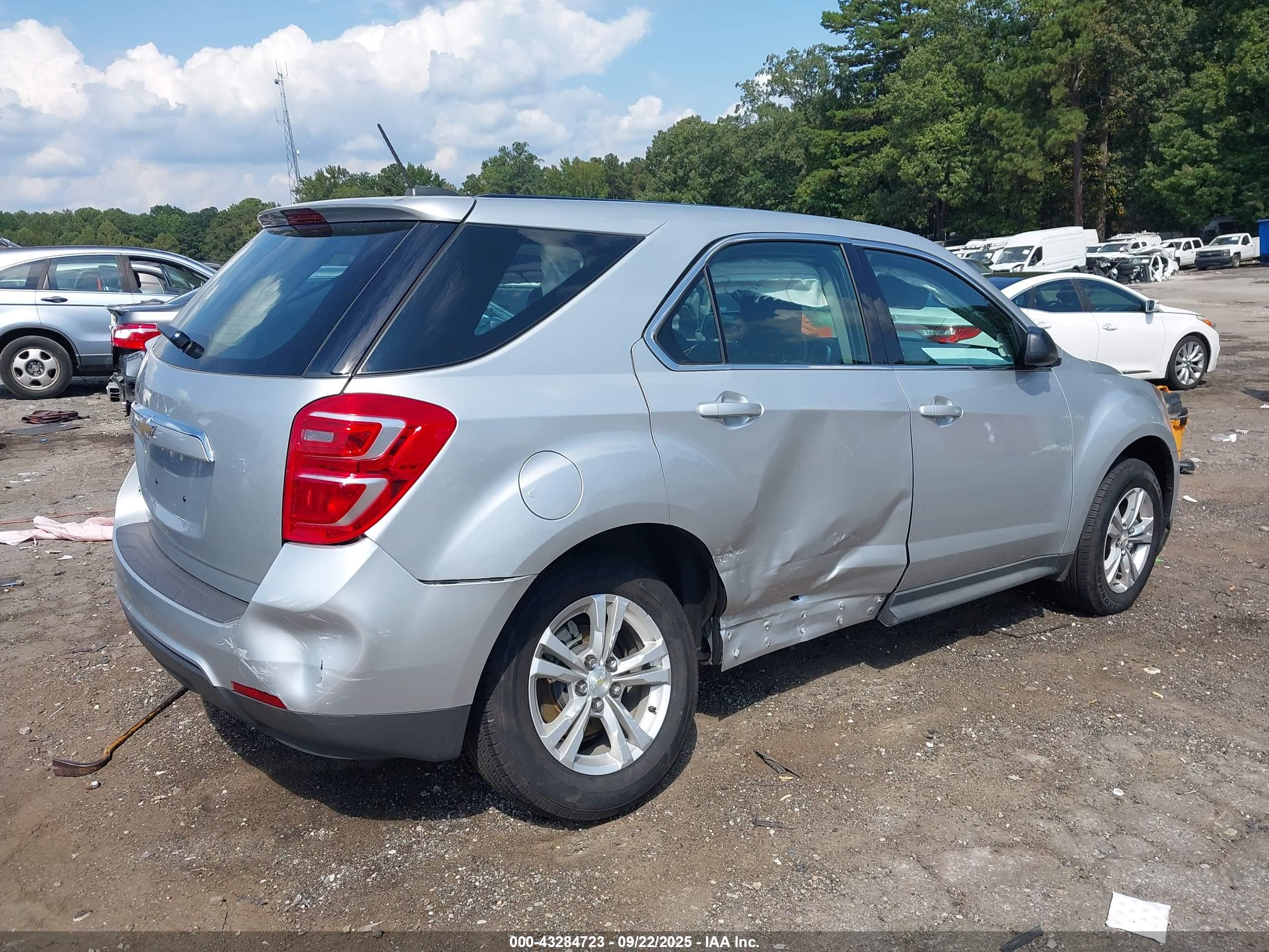 CHEVROLET EQUINOX image 4