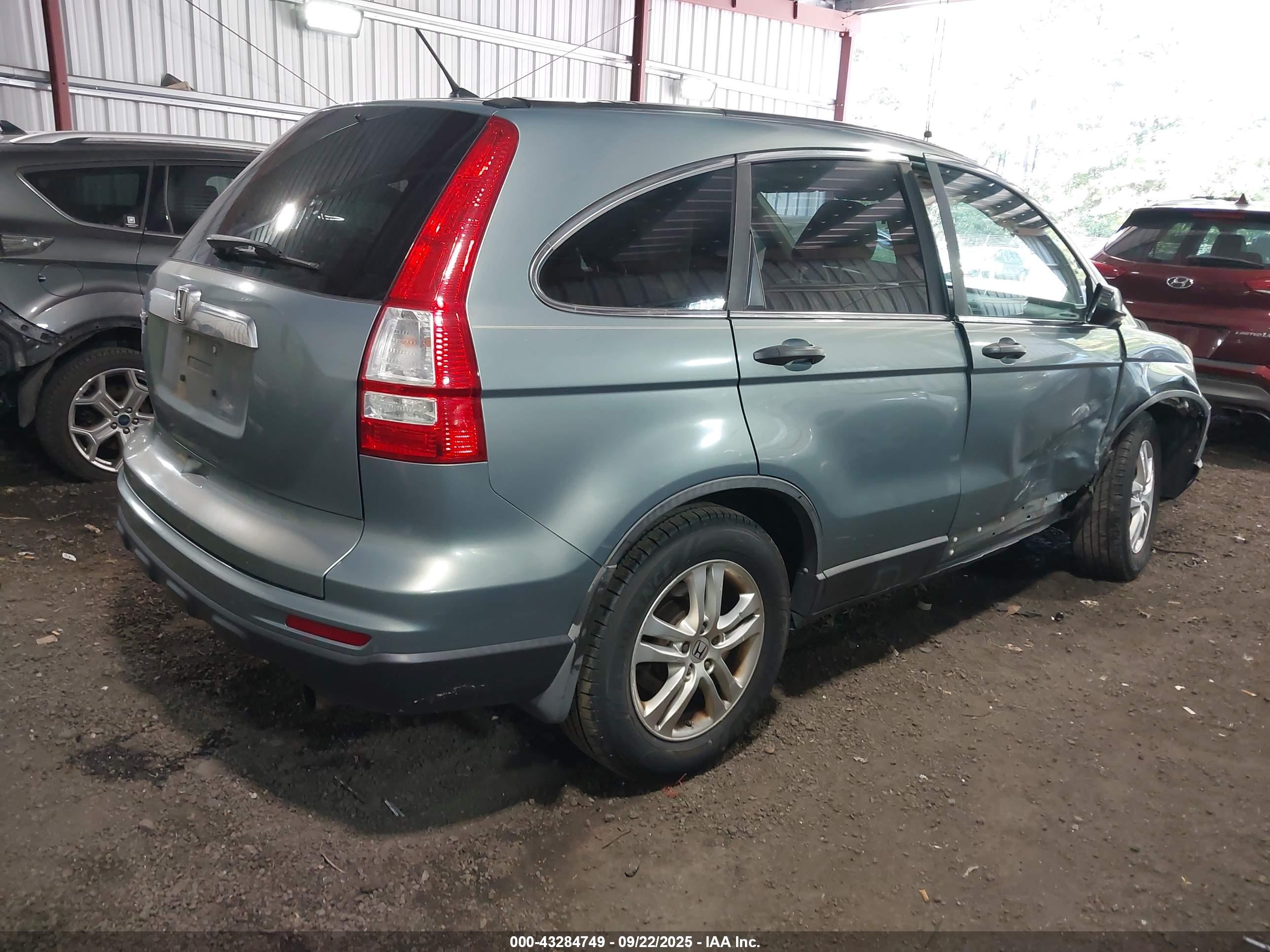 HONDA CR-V image 4