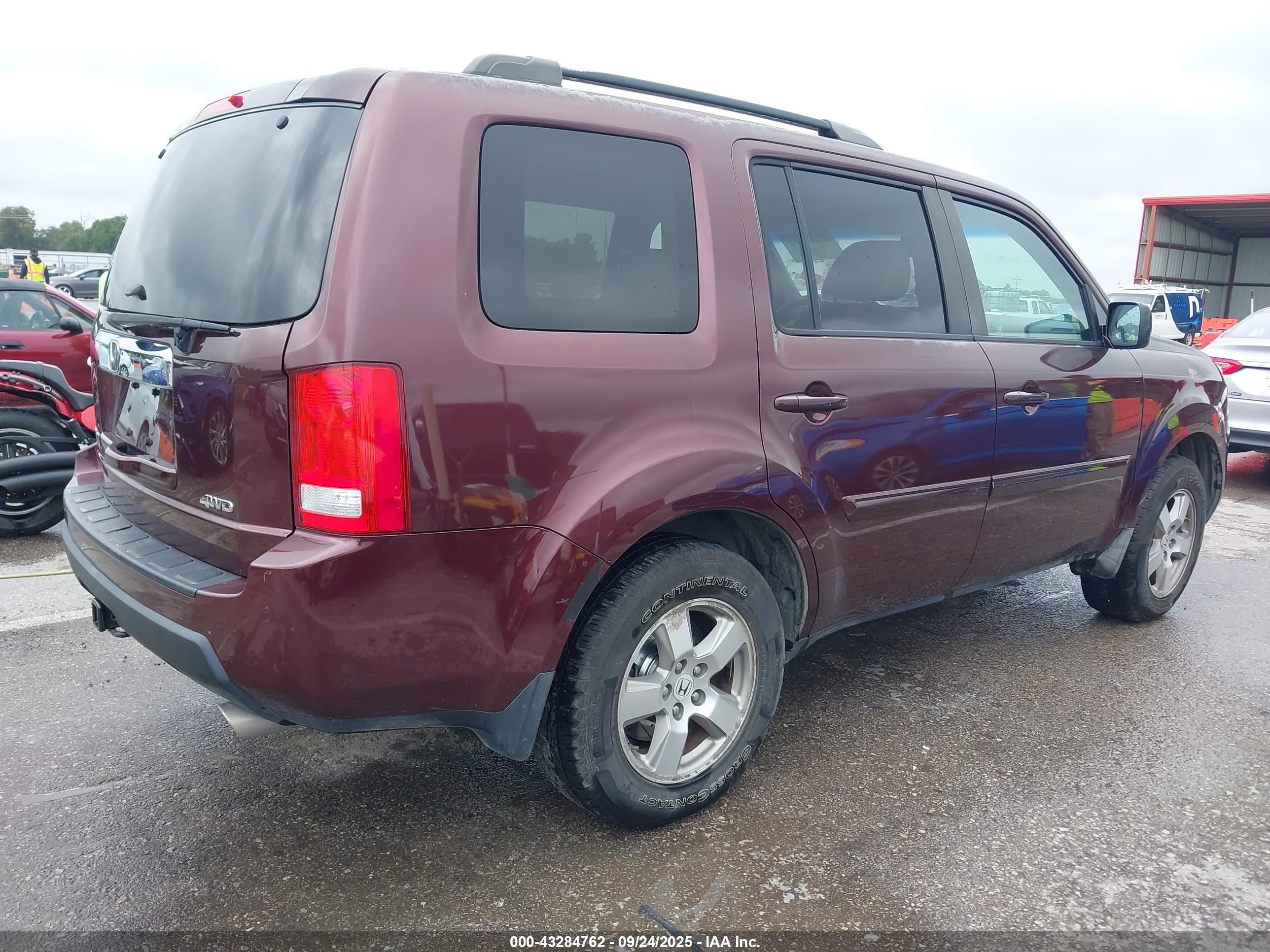 HONDA PILOT image 4