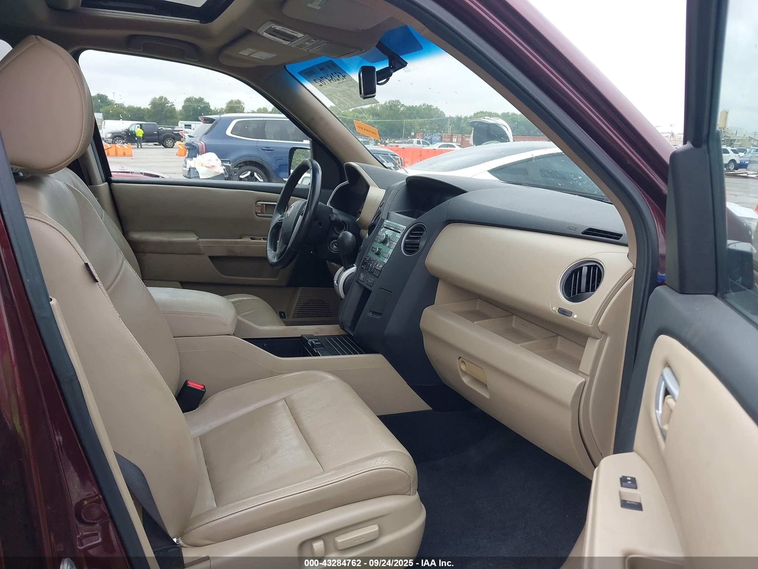 HONDA PILOT image 5