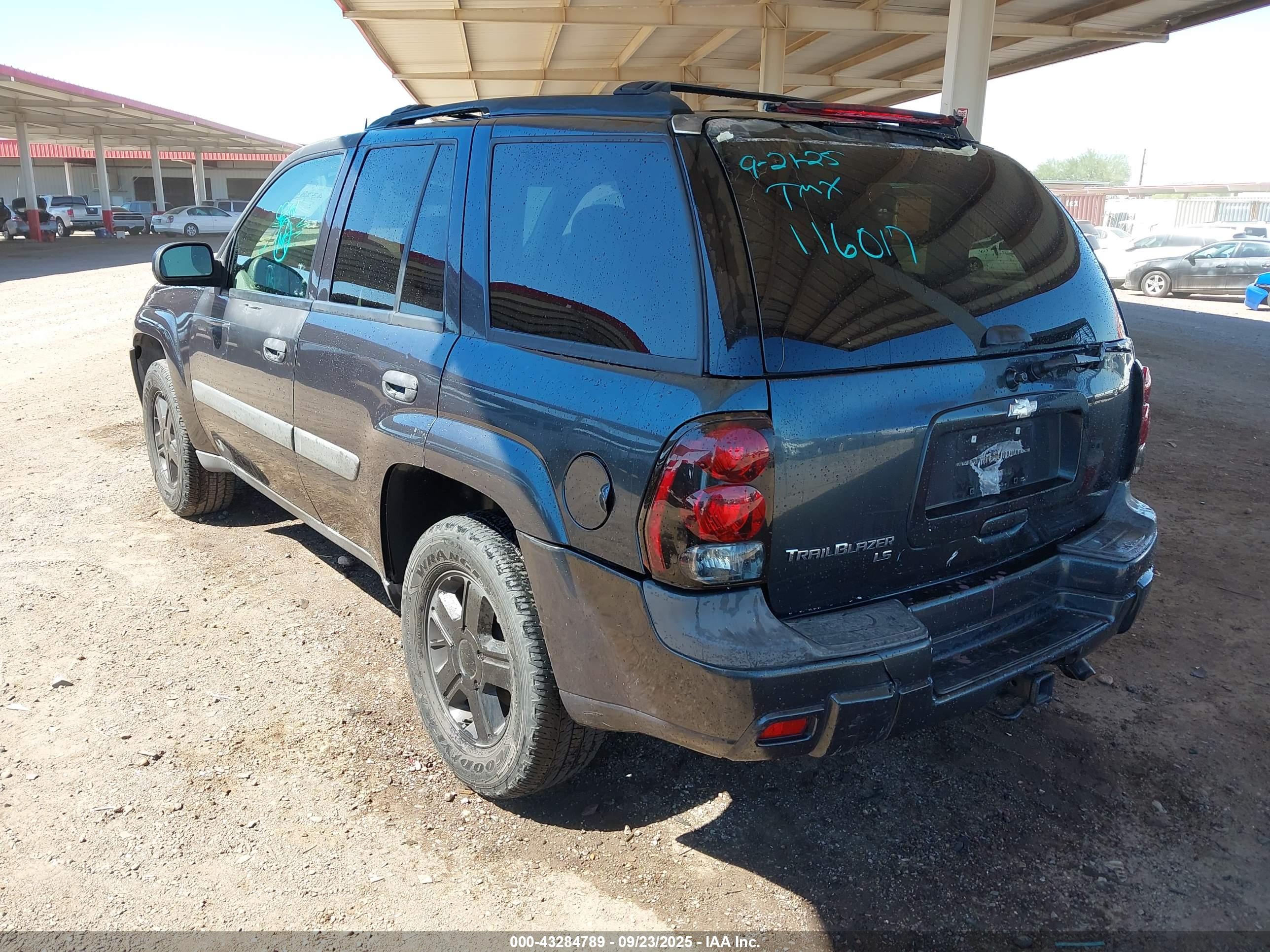 CHEVROLET TRAILBLAZER image 3