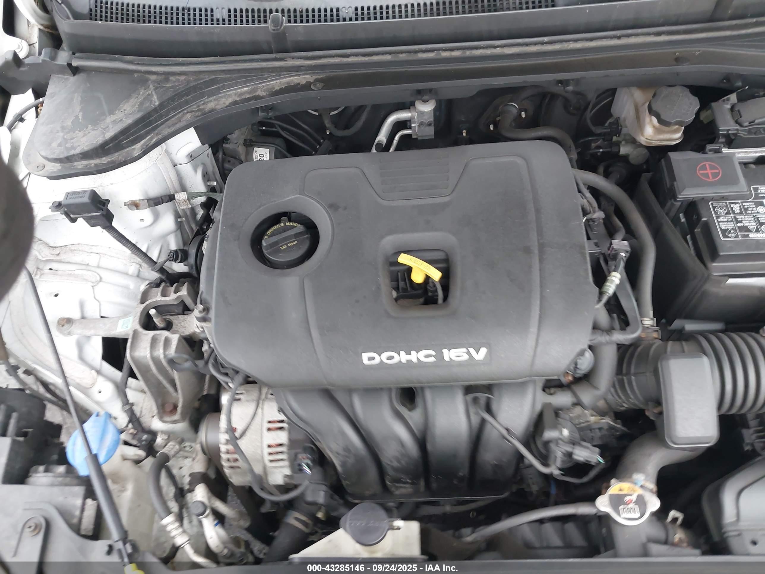 HYUNDAI ELANTRA image 10