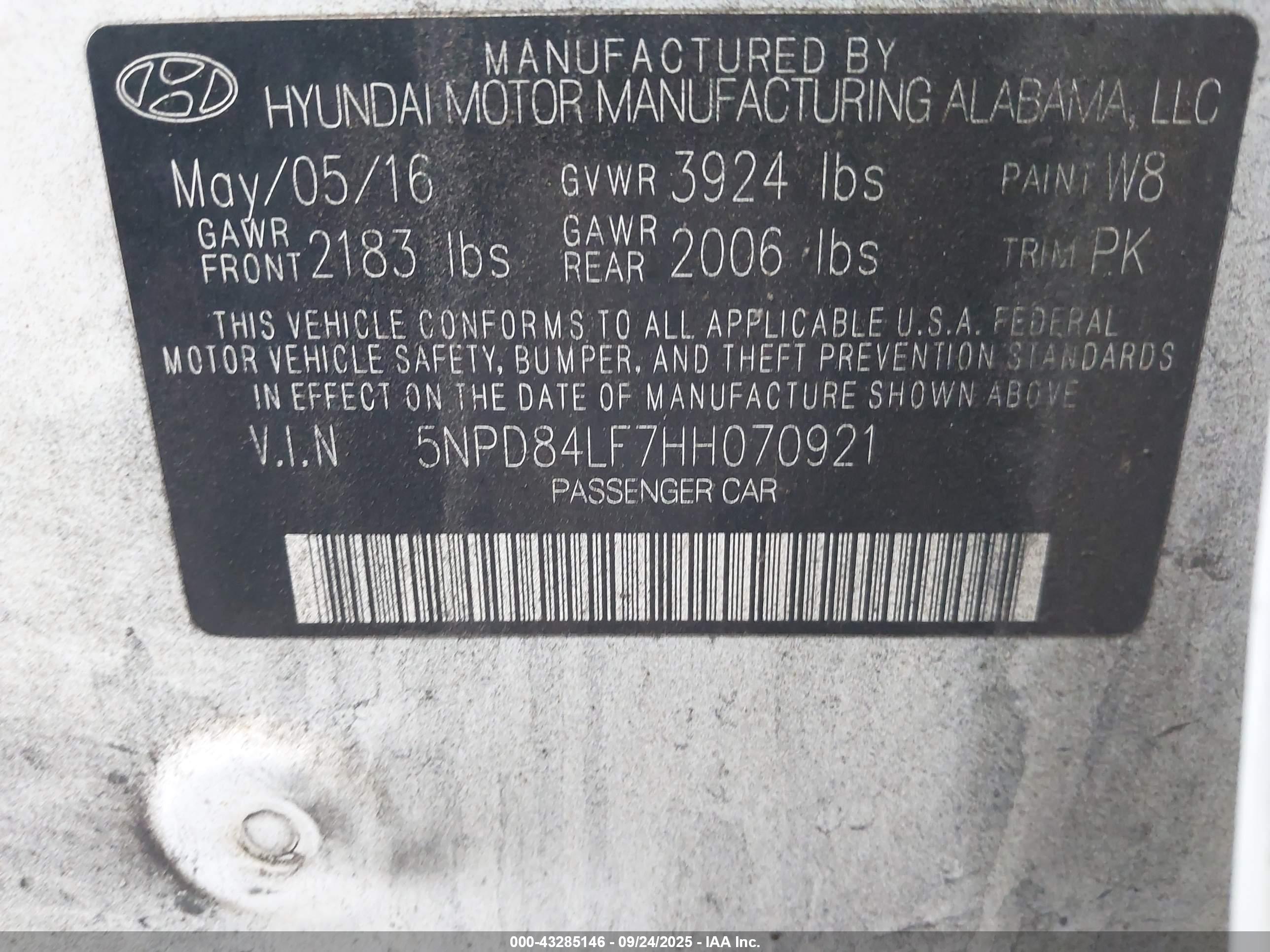 HYUNDAI ELANTRA image 9