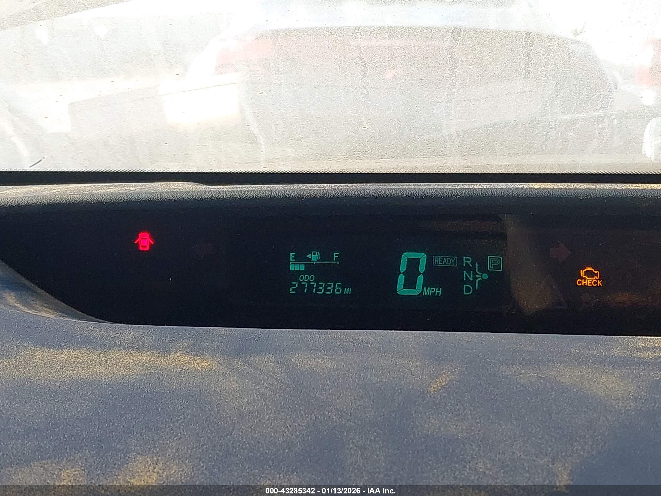 TOYOTA PRIUS image 7