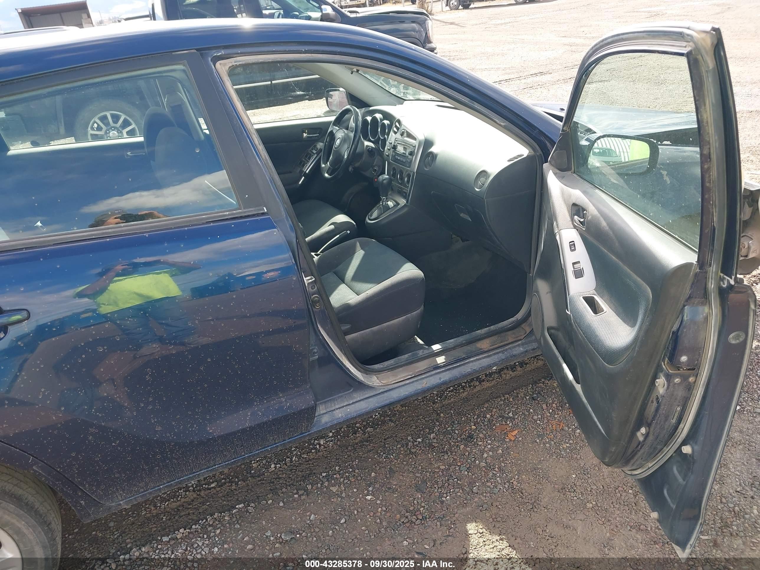 TOYOTA MATRIX image 5