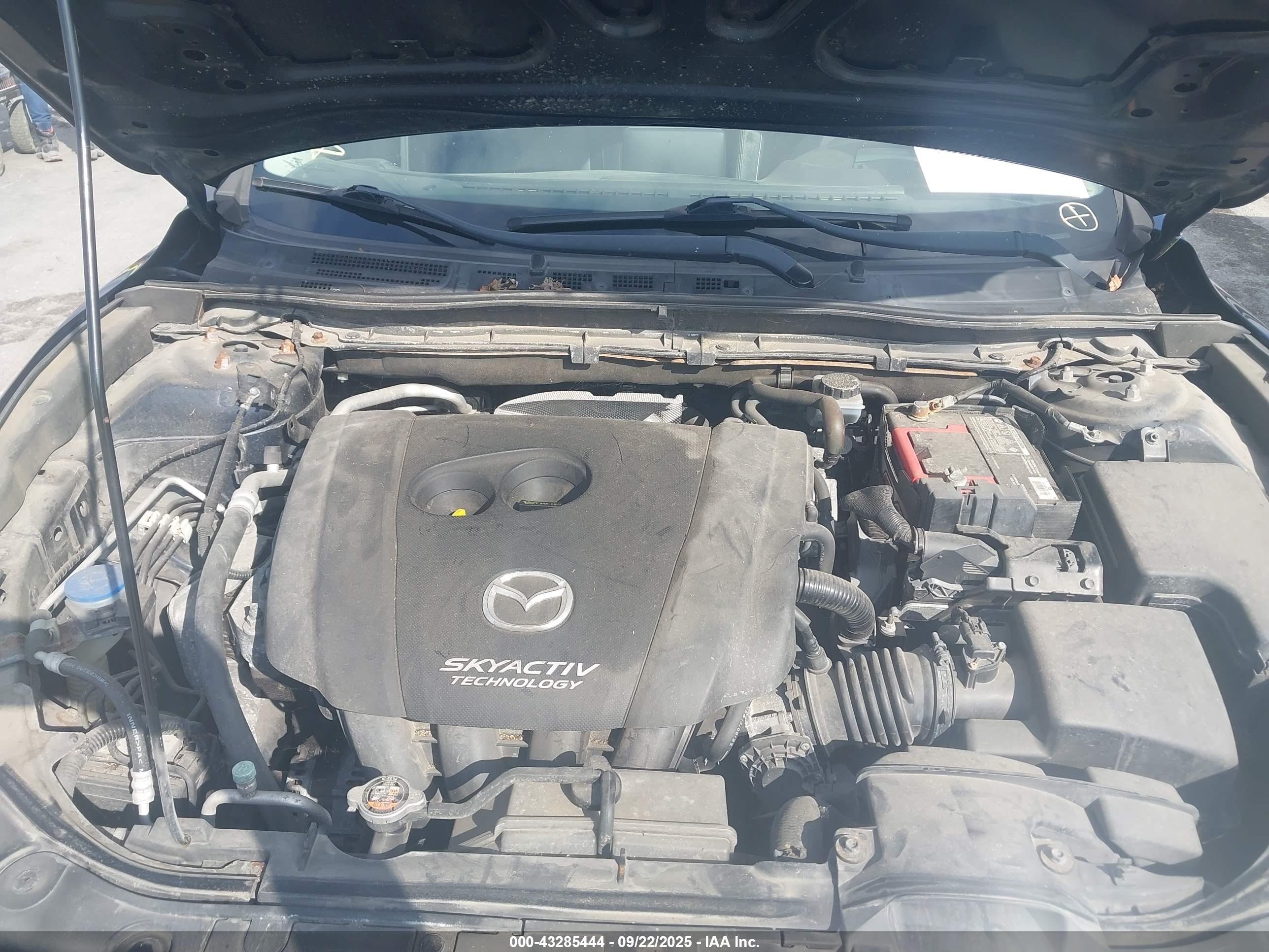 MAZDA MAZDA3 image 10