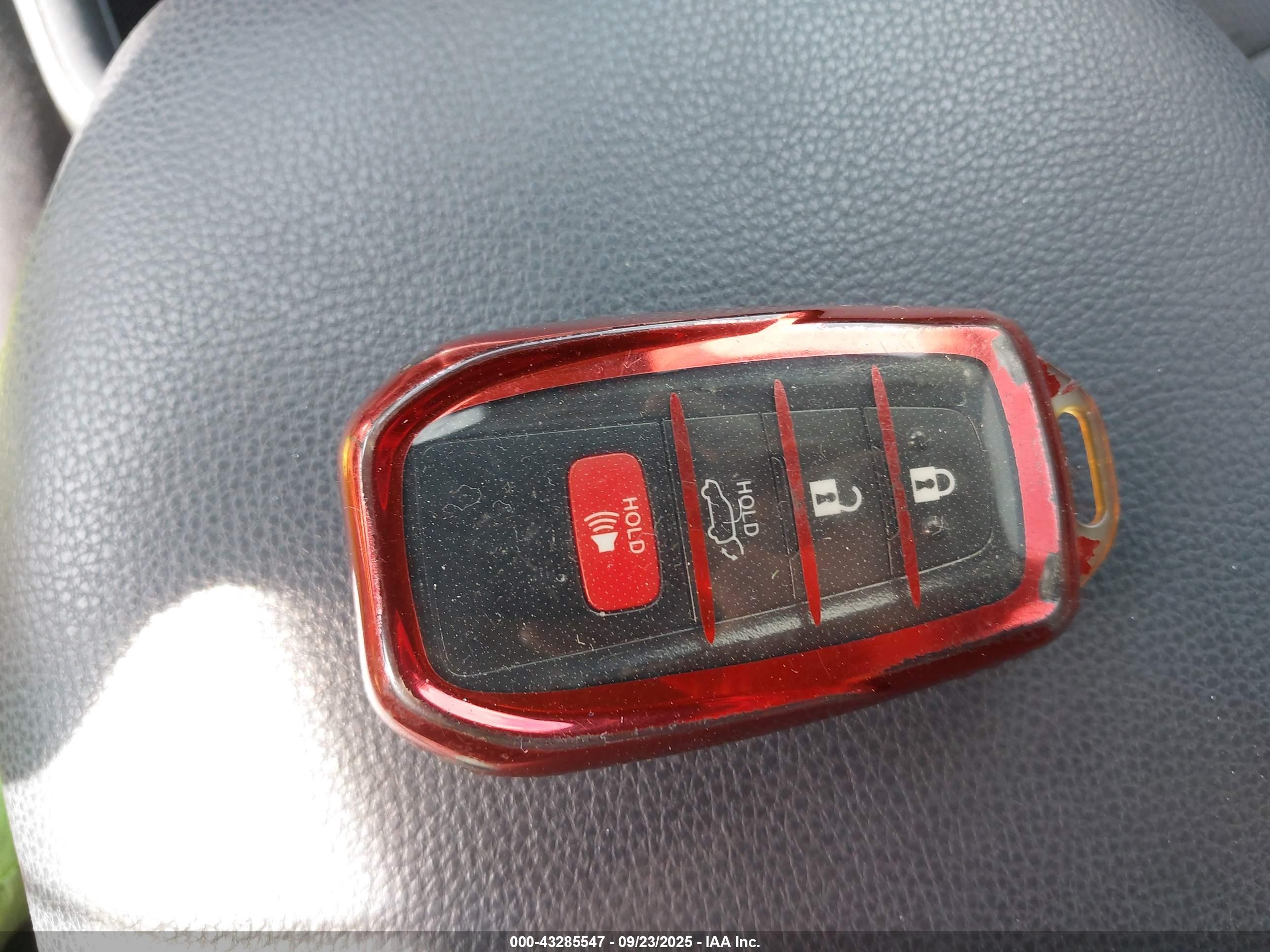 TOYOTA RAV4 image 11